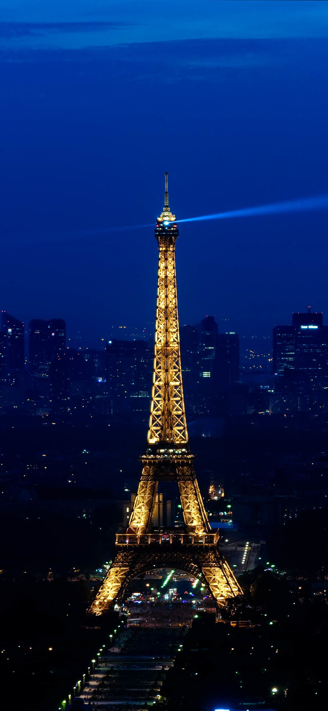 Handy-Wallpaper Paris, Eiffelturm, Stadt, Licht, Frankreich, Stadtbild, Nacht, Monumente, Menschengemacht, Großstadt kostenlos herunterladen.