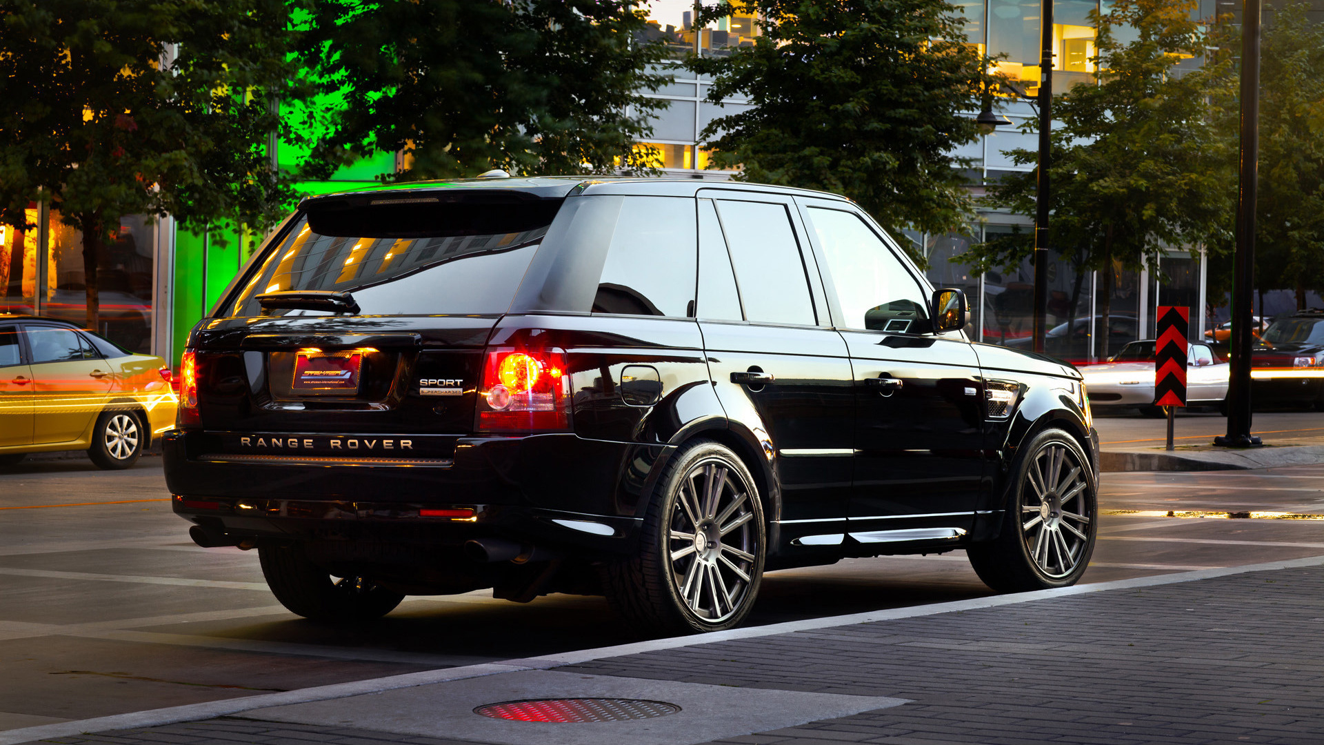 Download mobile wallpaper Range Rover, Land Rover, Vehicles for free.