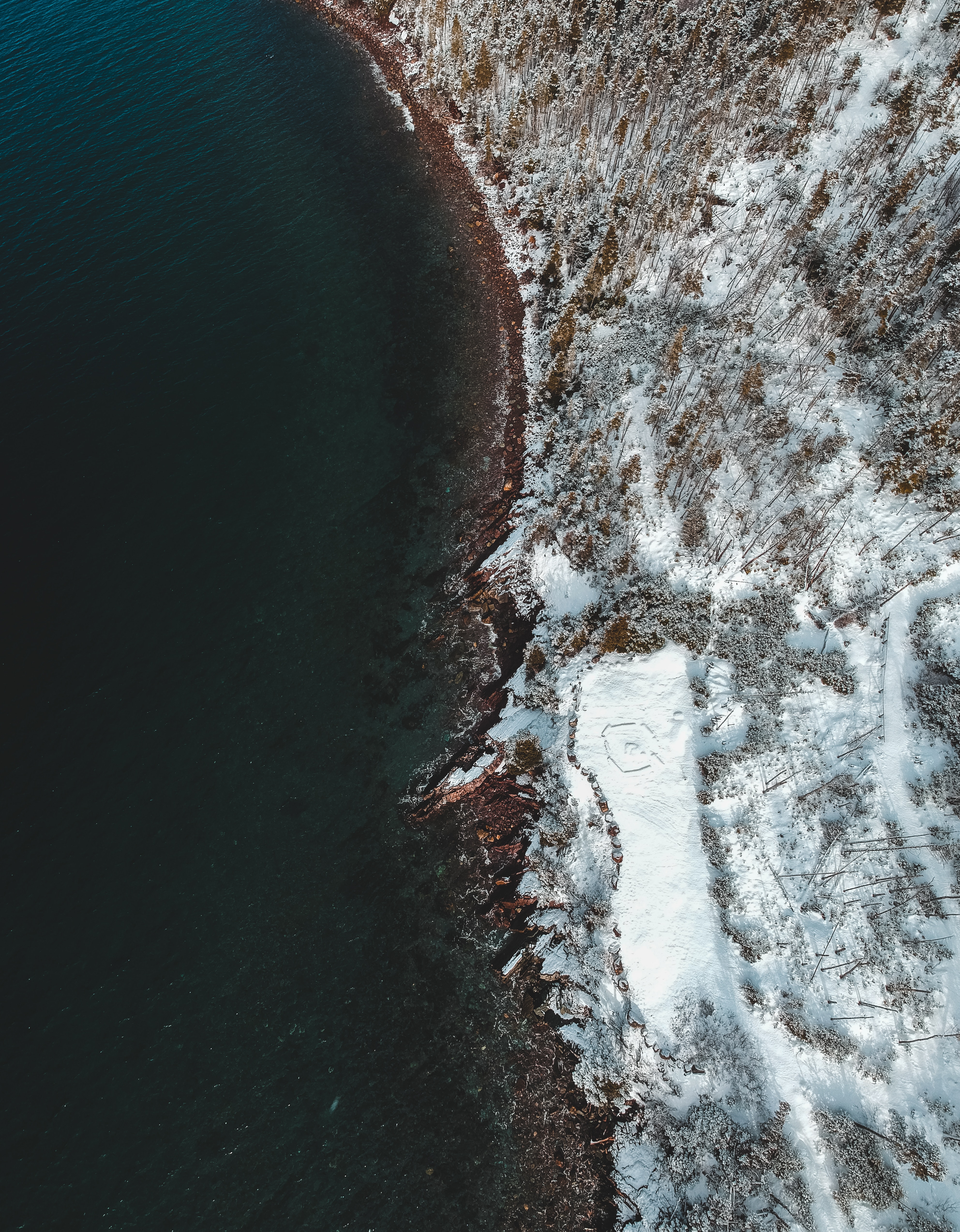 Free download wallpaper Winter, Bank, View From Above, Shore, Snow, Nature, Sea on your PC desktop