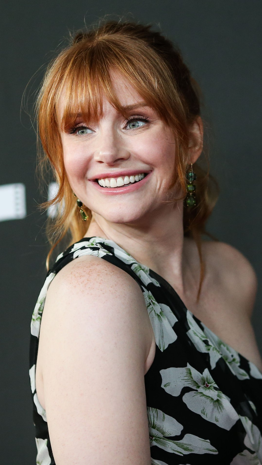 Download mobile wallpaper Celebrity, Bryce Dallas Howard for free.
