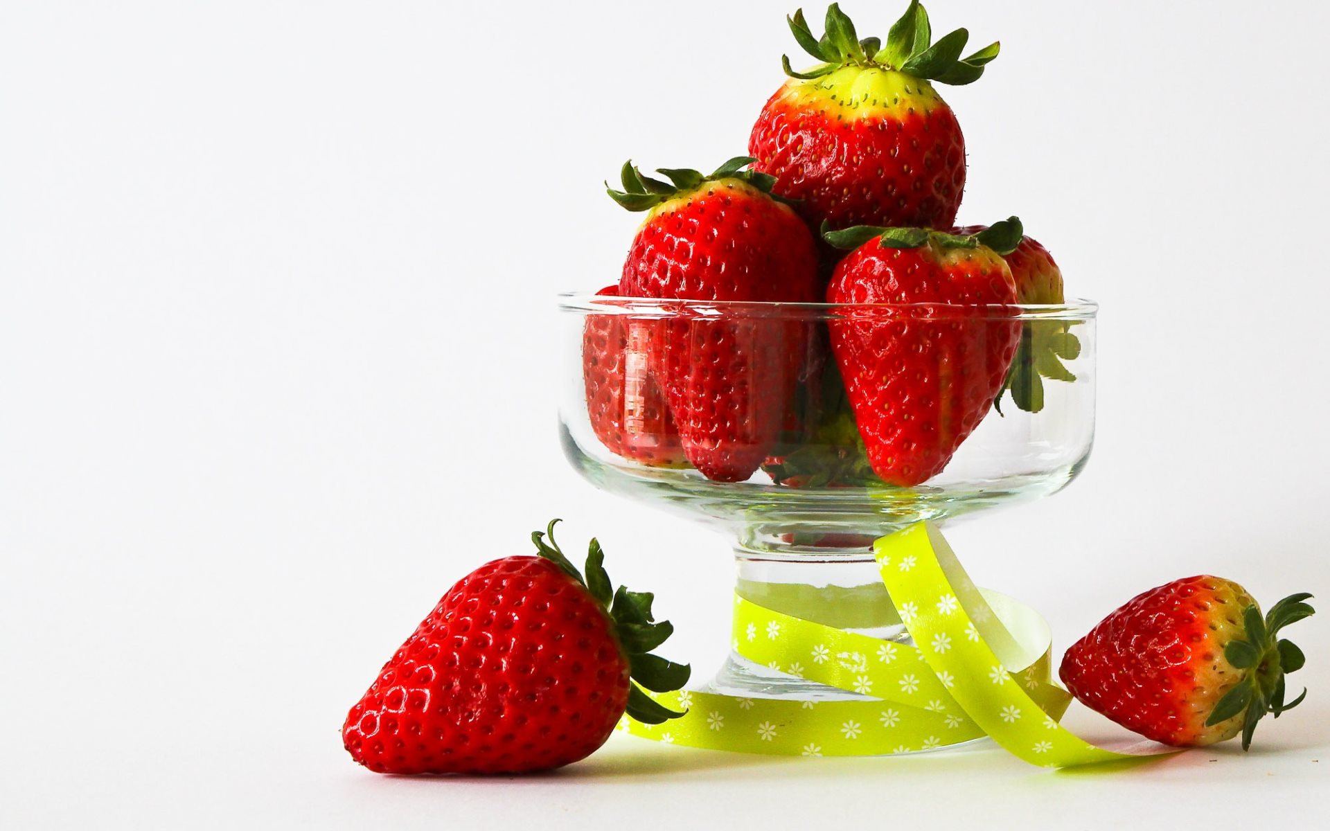 Free download wallpaper Fruits, Food, Strawberry, Still Life, Glass, Berry, Fruit on your PC desktop