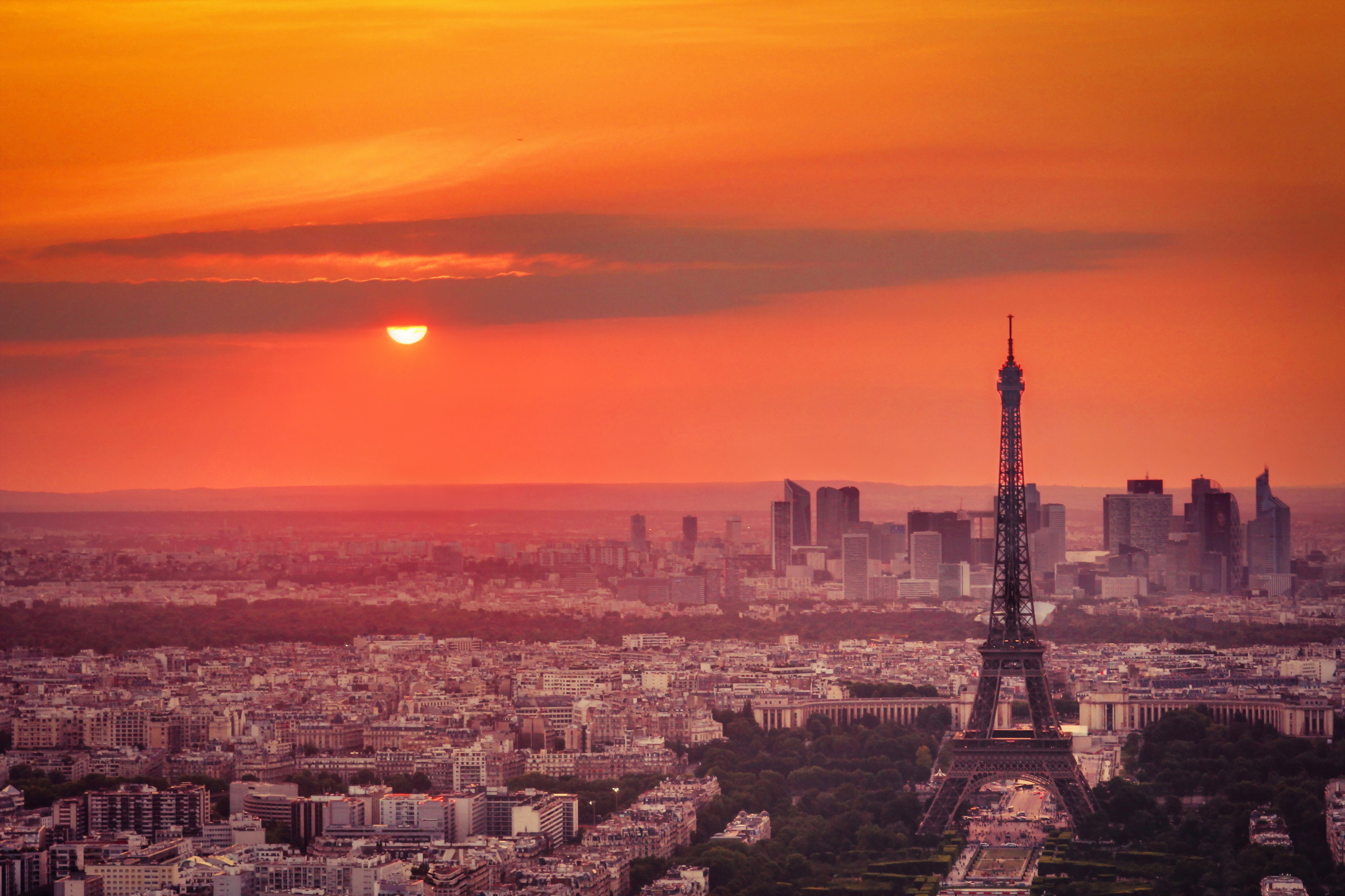 Download mobile wallpaper Cities, Sunset, Paris, Eiffel Tower, City, Building, Horizon, France, Cityscape, Man Made for free.