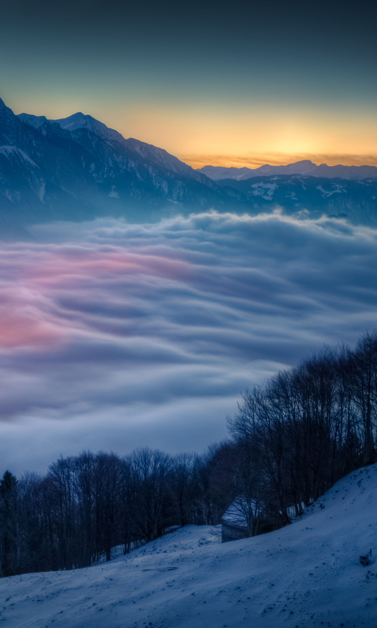 Handy-Wallpaper Landschaft, Berg, Nebel, Gebirge, Erde/natur kostenlos herunterladen.