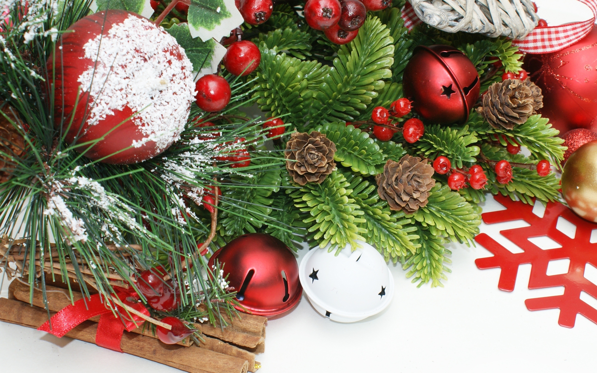 holiday, christmas, christmas ornaments, cinnamon