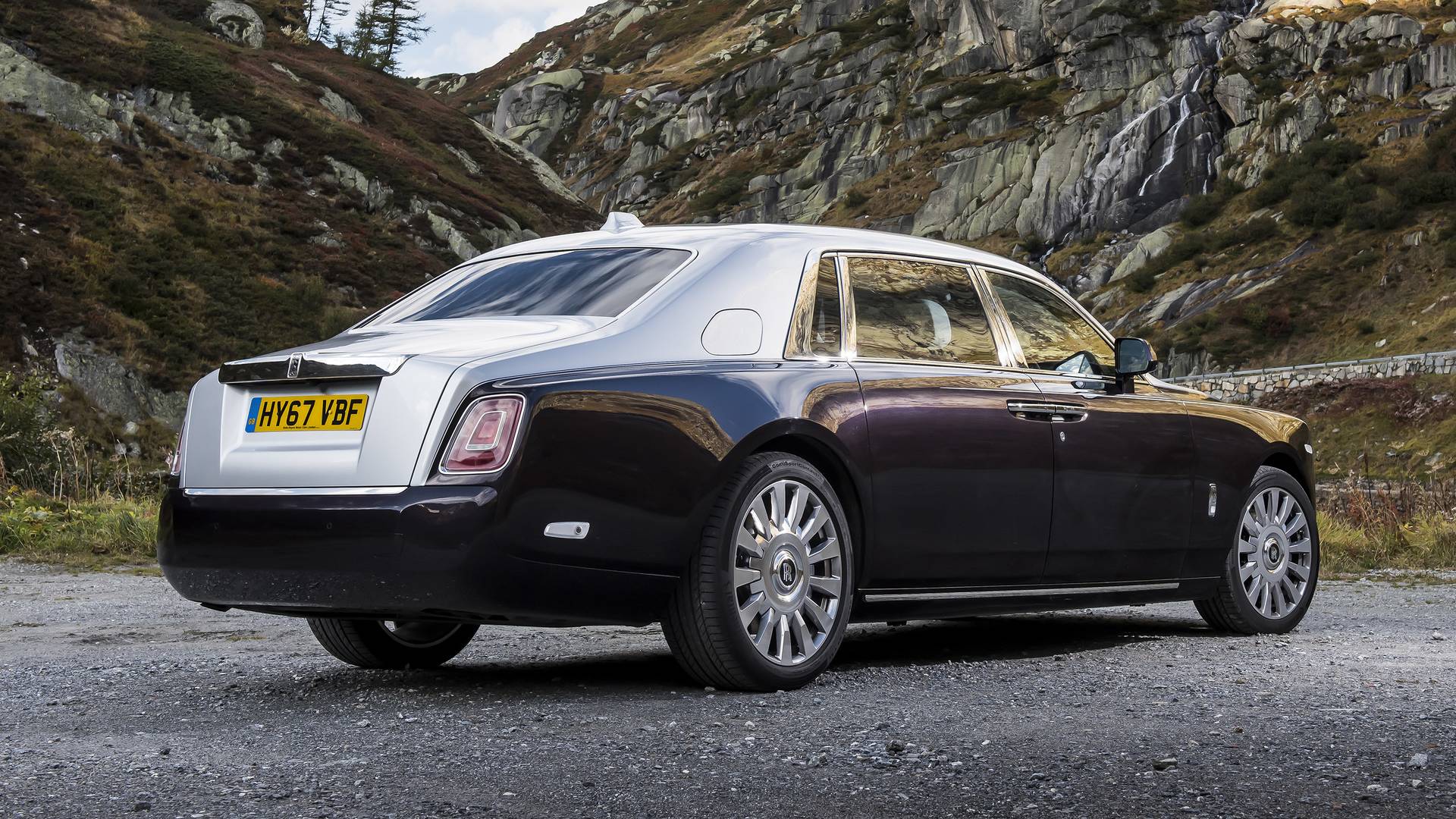 Download mobile wallpaper Rolls Royce, Car, Rolls Royce Phantom, Vehicles for free.