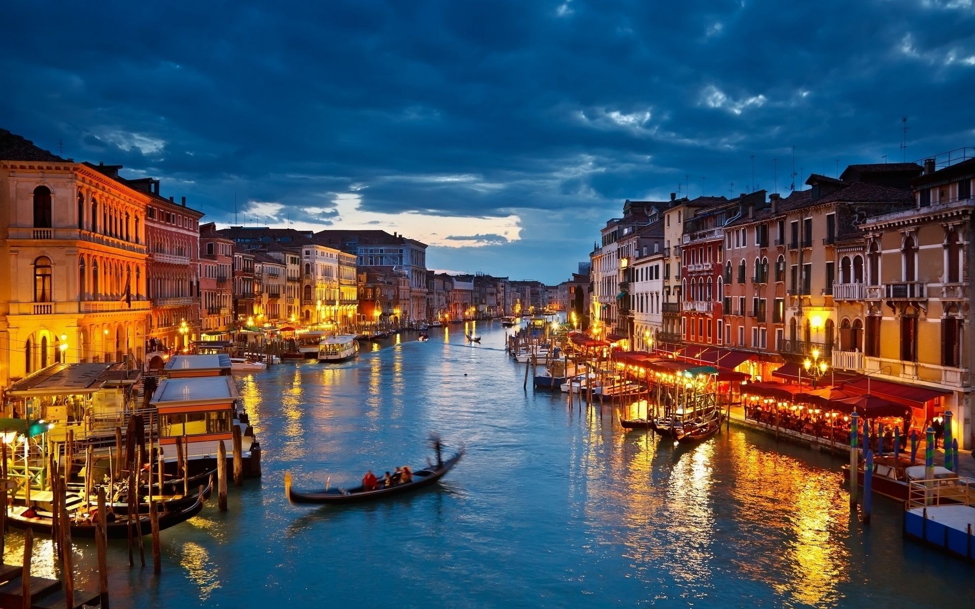Free download wallpaper Venice, Man Made on your PC desktop