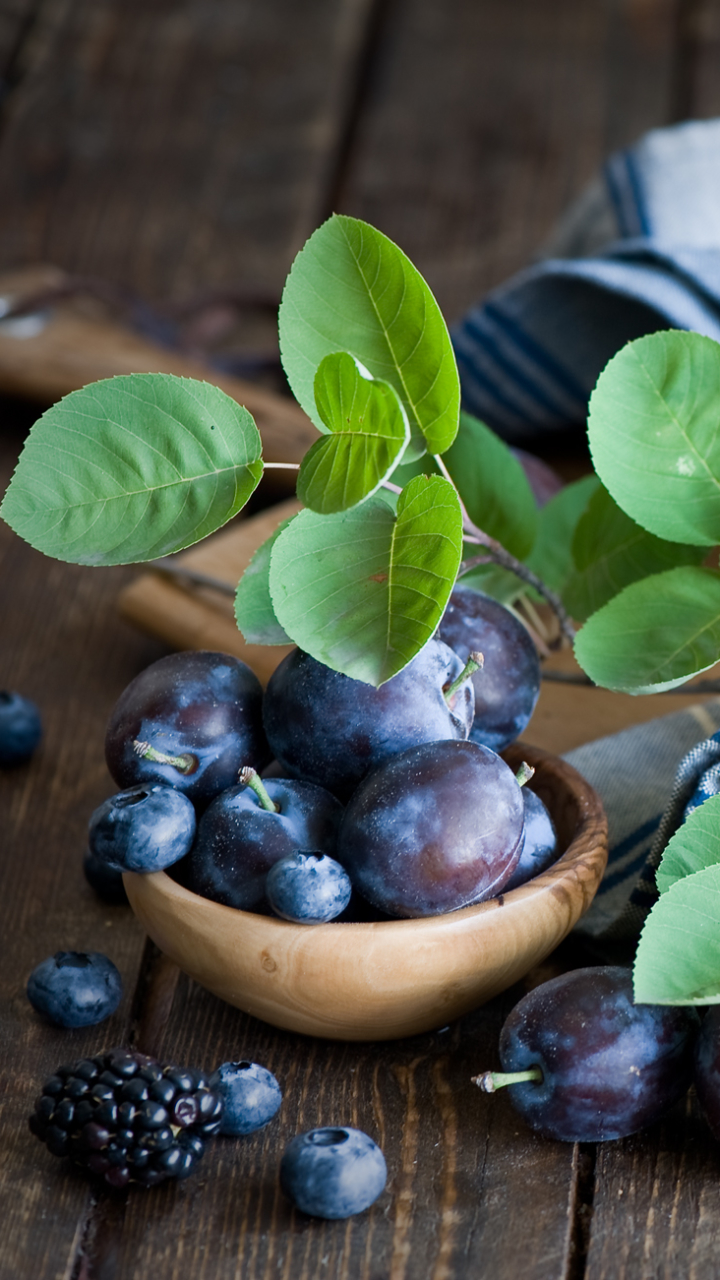 Download mobile wallpaper Food, Blueberry, Plum, Berry, Fruit for free.