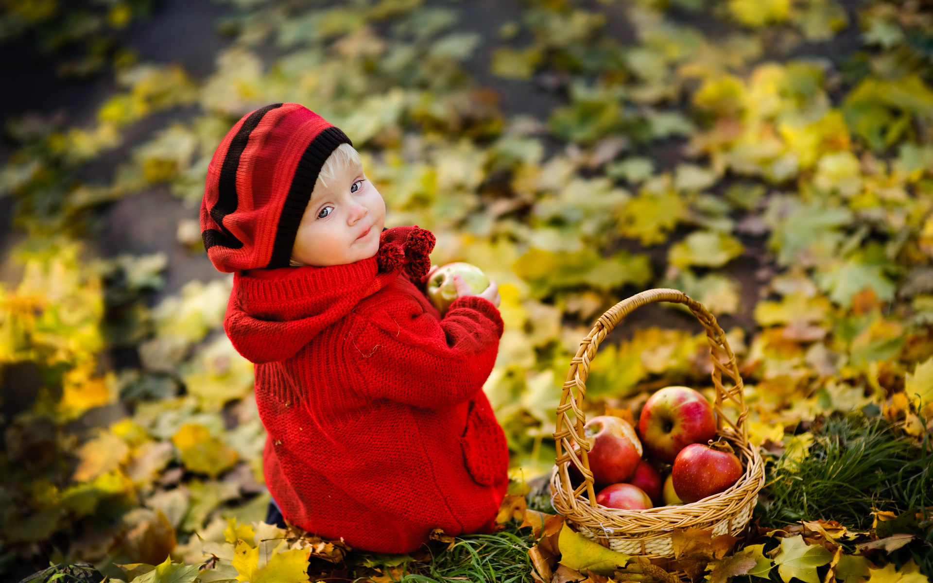 Free download wallpaper Fall, Mood, Child, Cute, Photography, Season, Baby on your PC desktop