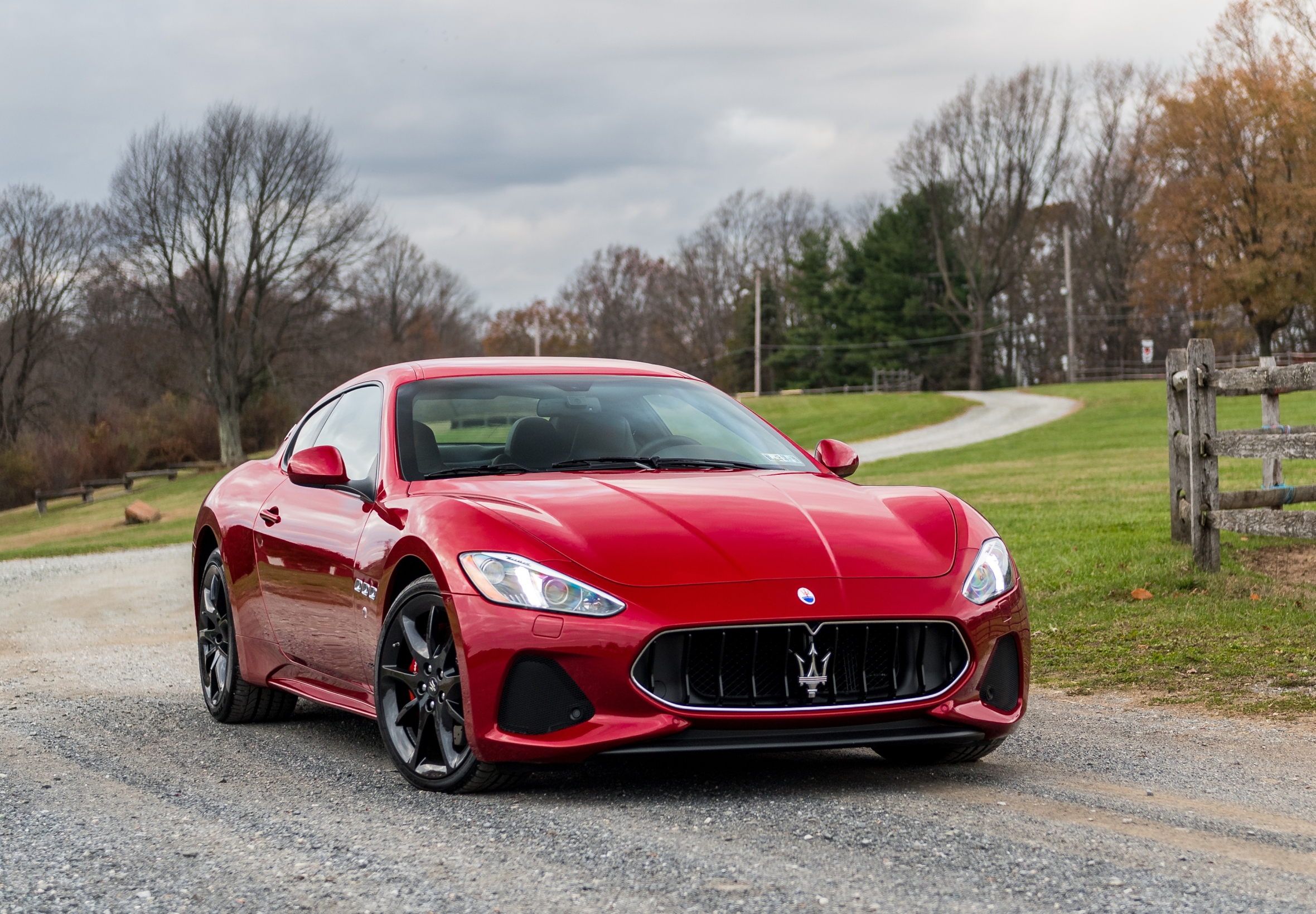 Handy-Wallpaper Maserati, Maserati Granturismo, Fahrzeuge kostenlos herunterladen.