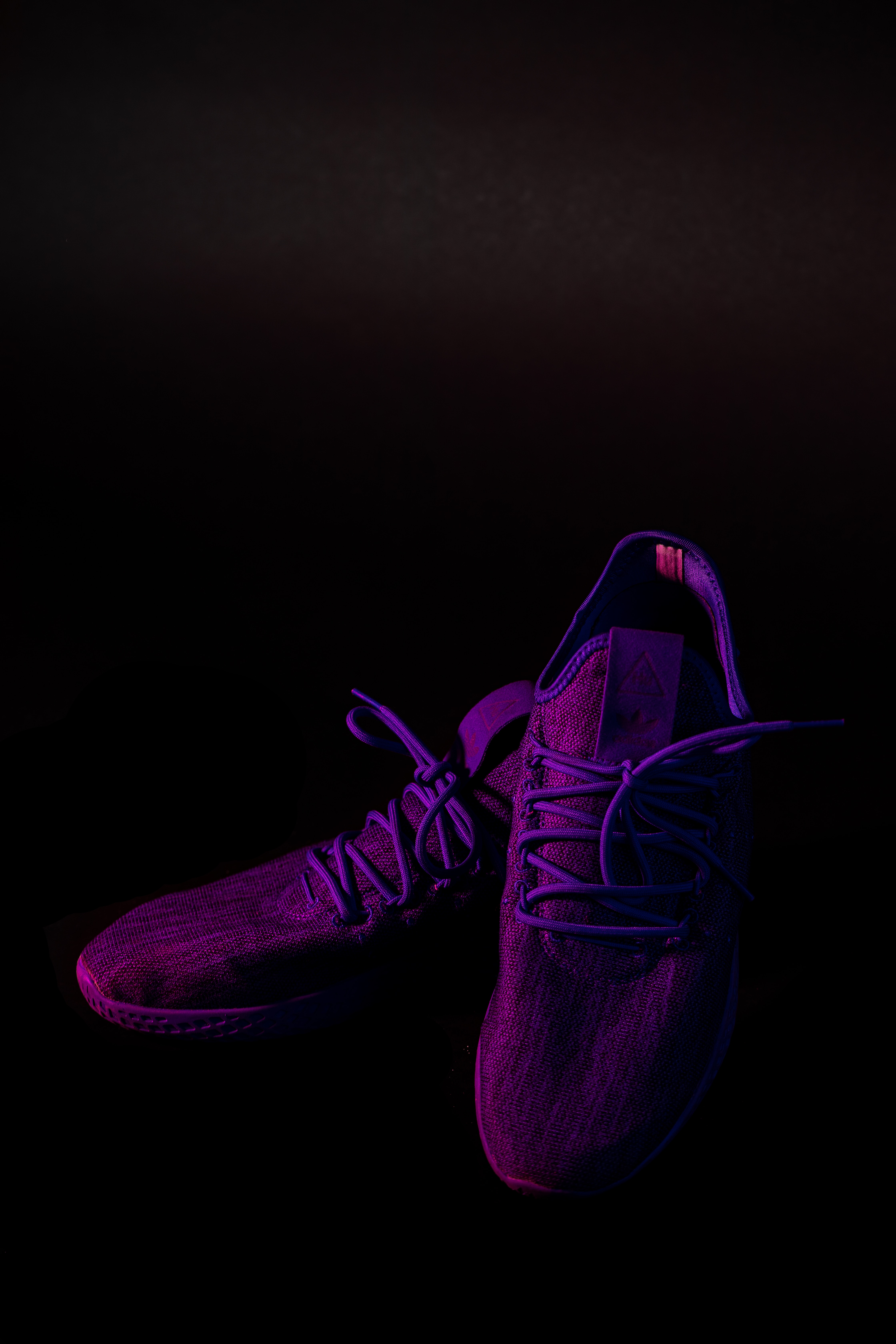 Download PC Wallpaper violet, dark, sneakers, purple, footwear