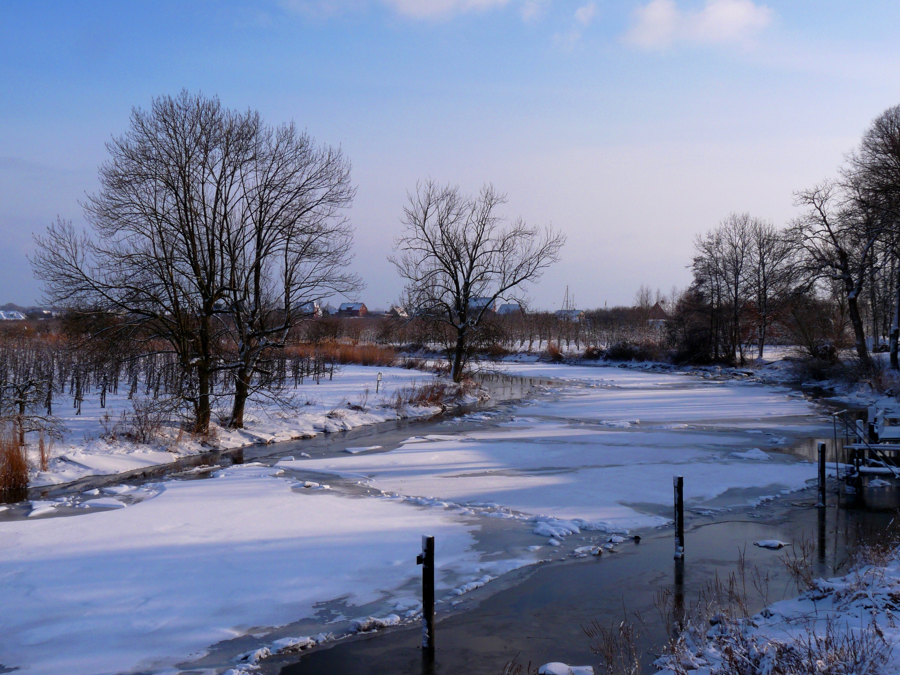 Download mobile wallpaper Winter, Snow, Nature, Rivers, Ice for free.