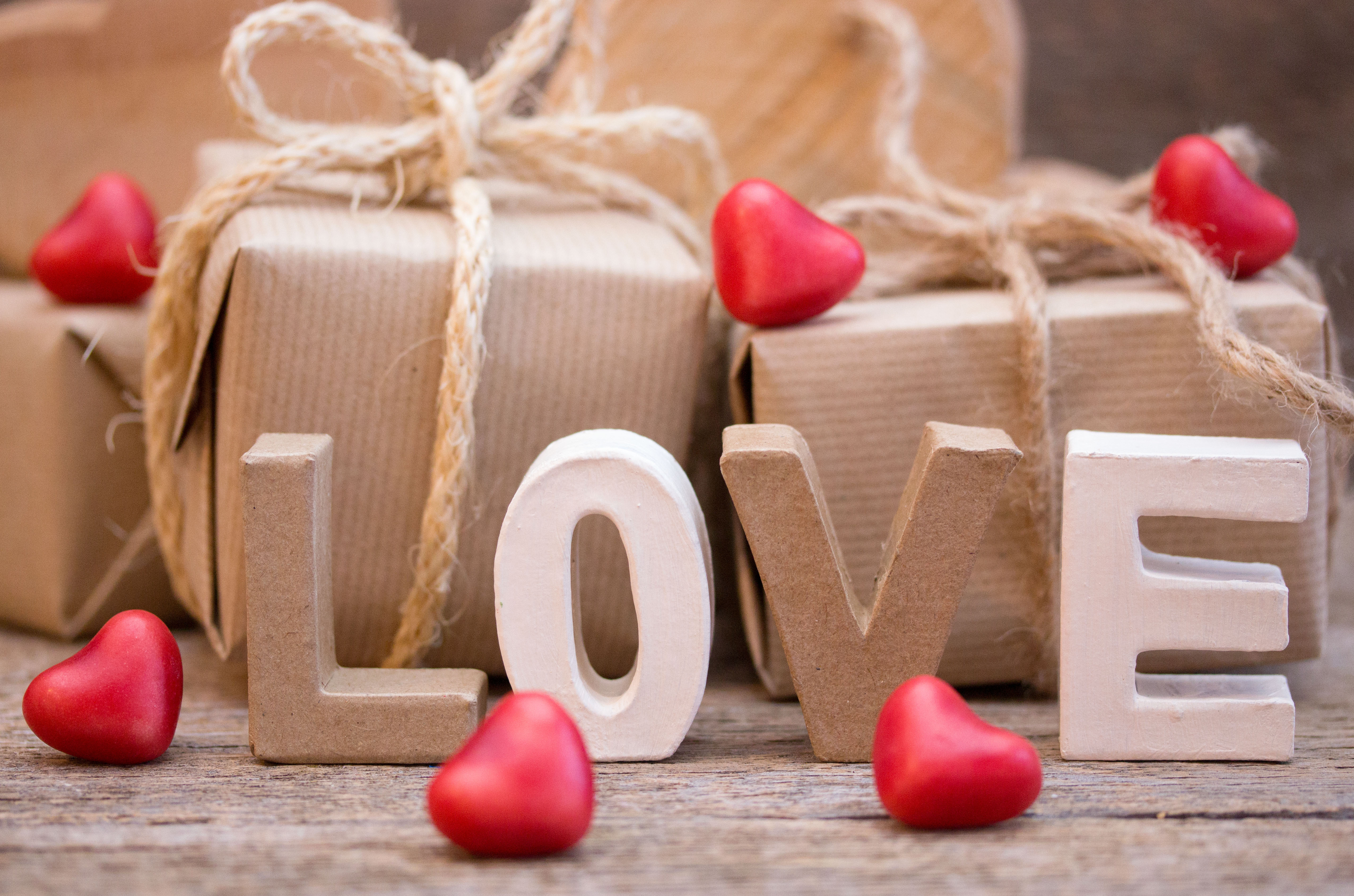 Laden Sie das Liebe, Geschenk, Fotografie, Herz, Romantisch-Bild kostenlos auf Ihren PC-Desktop herunter