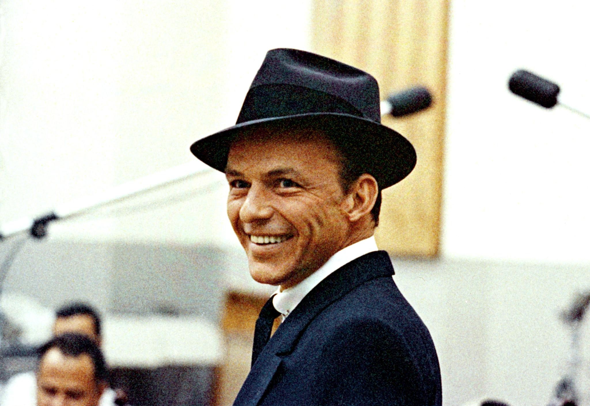 764501 Protetores de tela e papéis de parede Frank Sinatra em seu telefone. Baixe  fotos gratuitamente