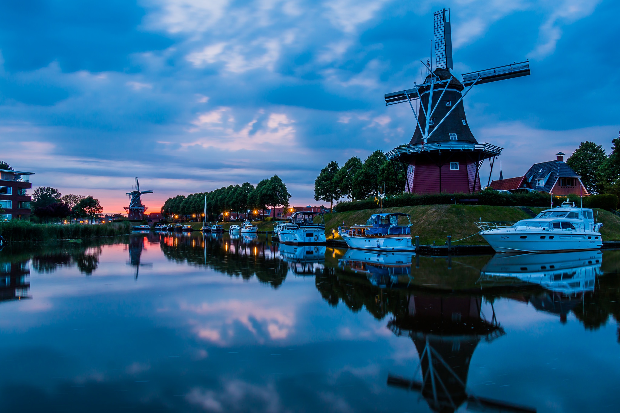 Free download wallpaper Netherlands, Windmill, Man Made on your PC desktop