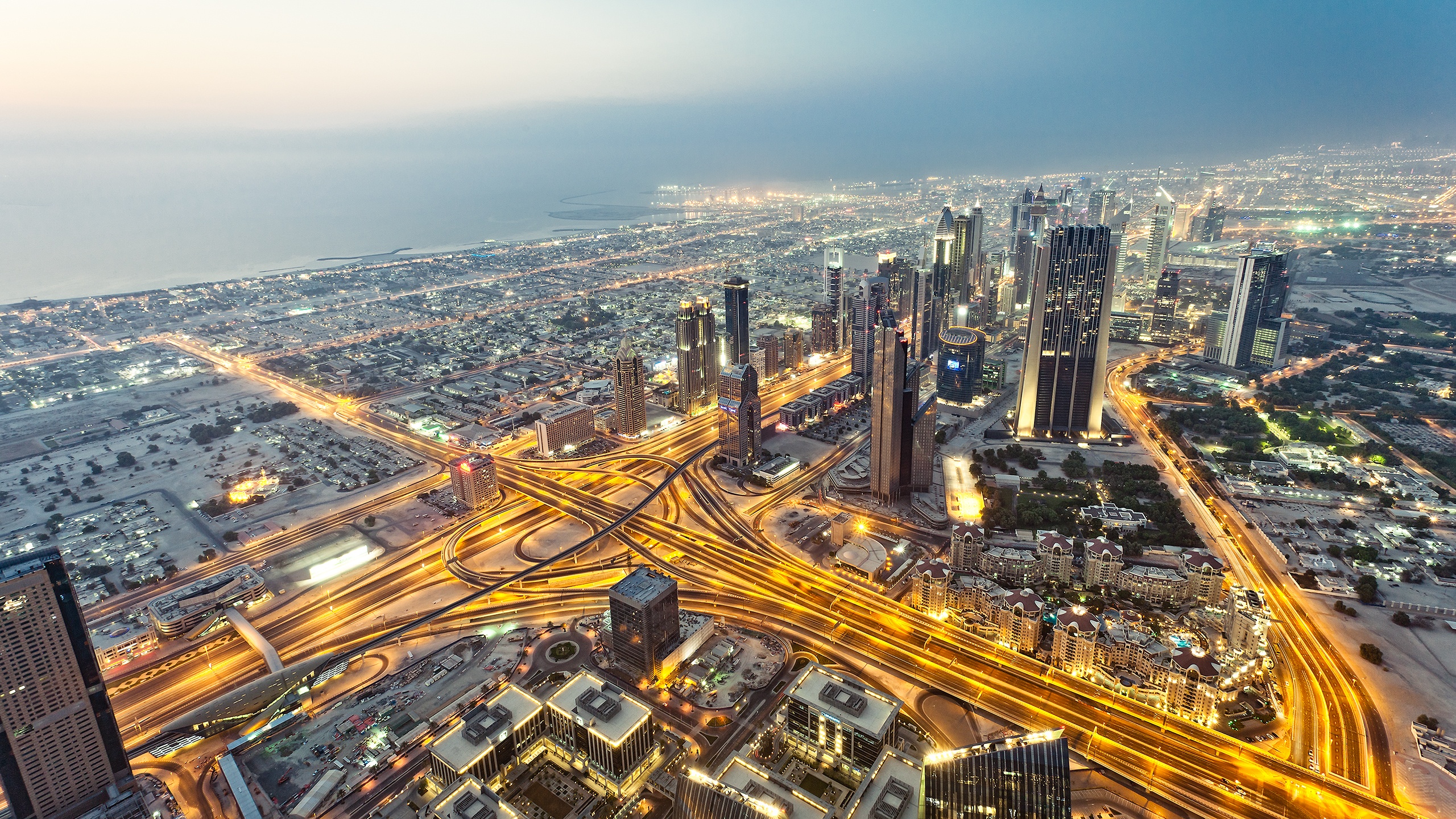 Baixe gratuitamente a imagem Cidades, Dubai, Feito Pelo Homem, Avenida Sheikh Zayed na área de trabalho do seu PC