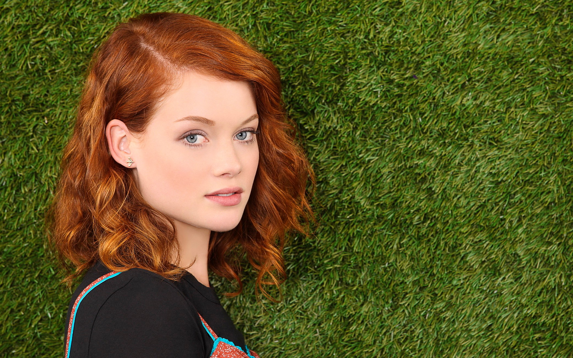 Laden Sie Jane Levy HD-Desktop-Hintergründe herunter