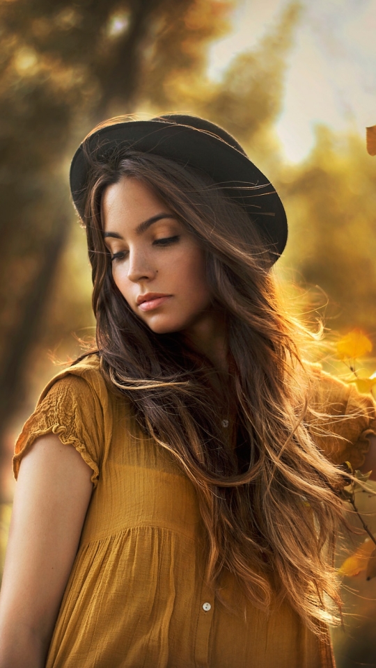 Download mobile wallpaper Mood, Hat, Brunette, Model, Women, Long Hair for free.