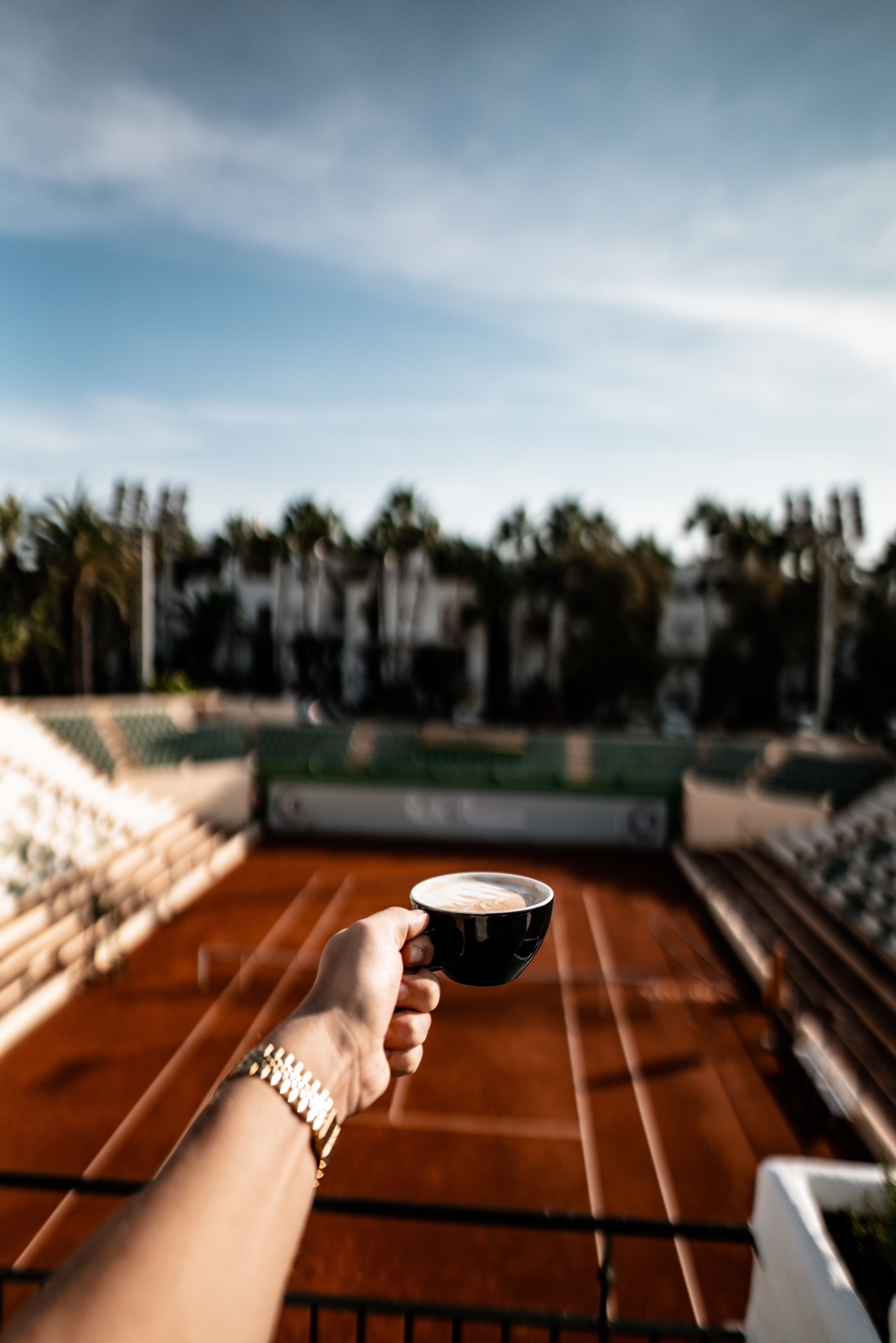Desktop FHD miscellanea, coffee, hand, miscellaneous, cup, tennis court