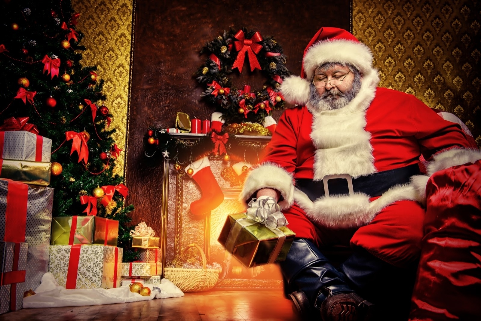 Descarga gratis la imagen Papá Noel, Navidad, Día Festivo, Regalo, Árbol De Navidad en el escritorio de tu PC