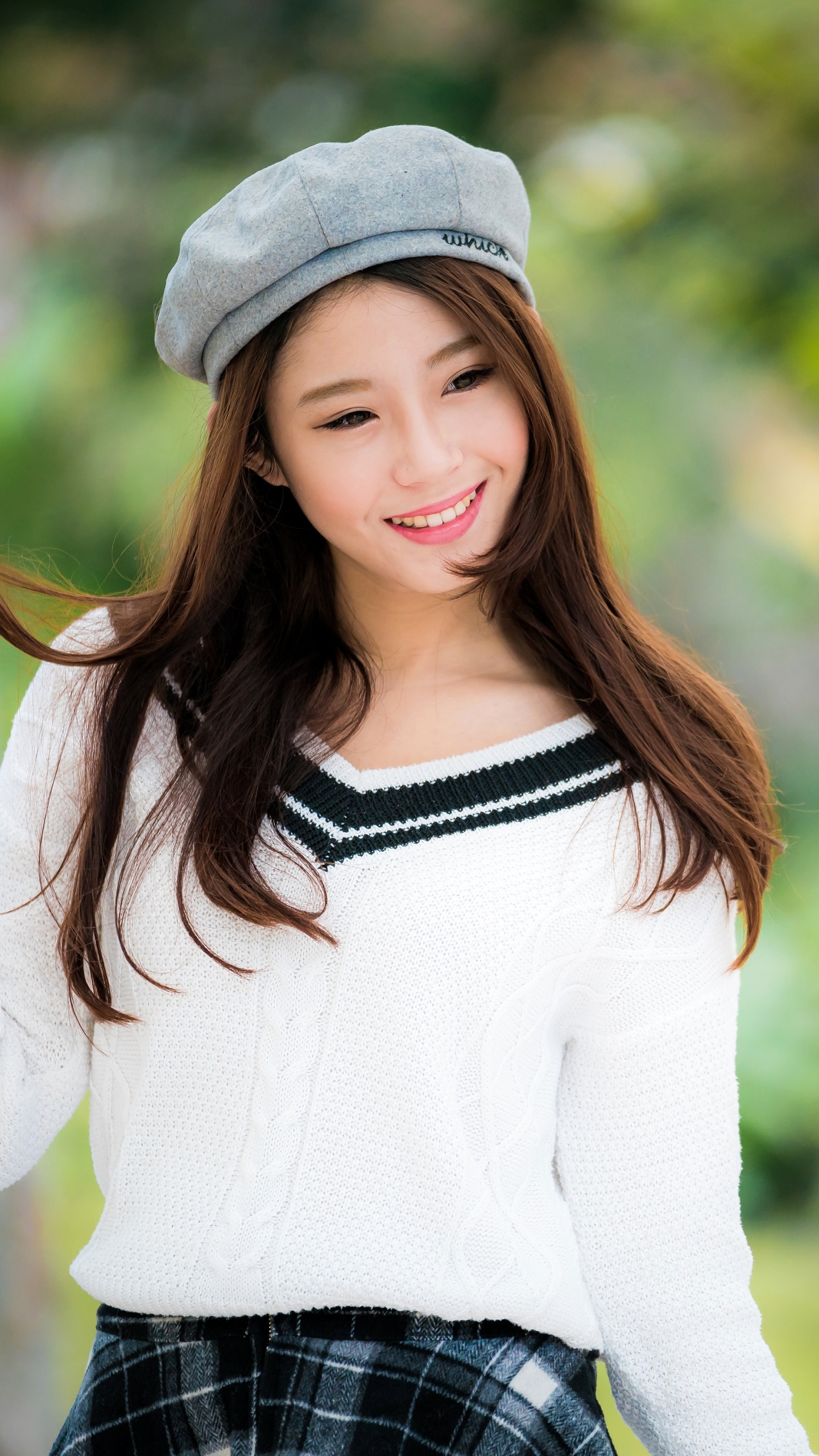 Download mobile wallpaper Smile, Hat, Brunette, Model, Women, Asian, Long Hair for free.