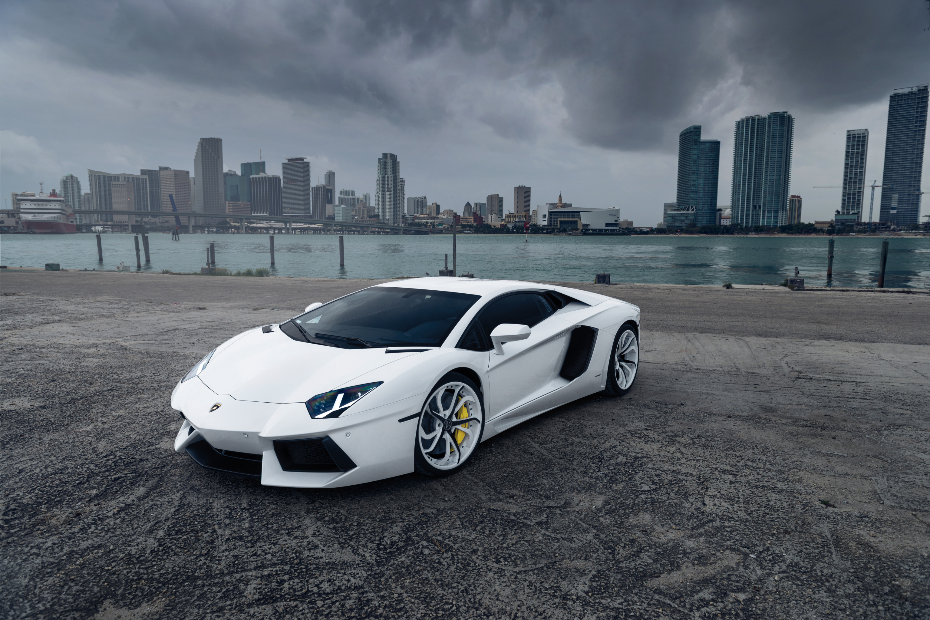 Download mobile wallpaper Lamborghini, Lamborghini Aventador, Vehicles for free.