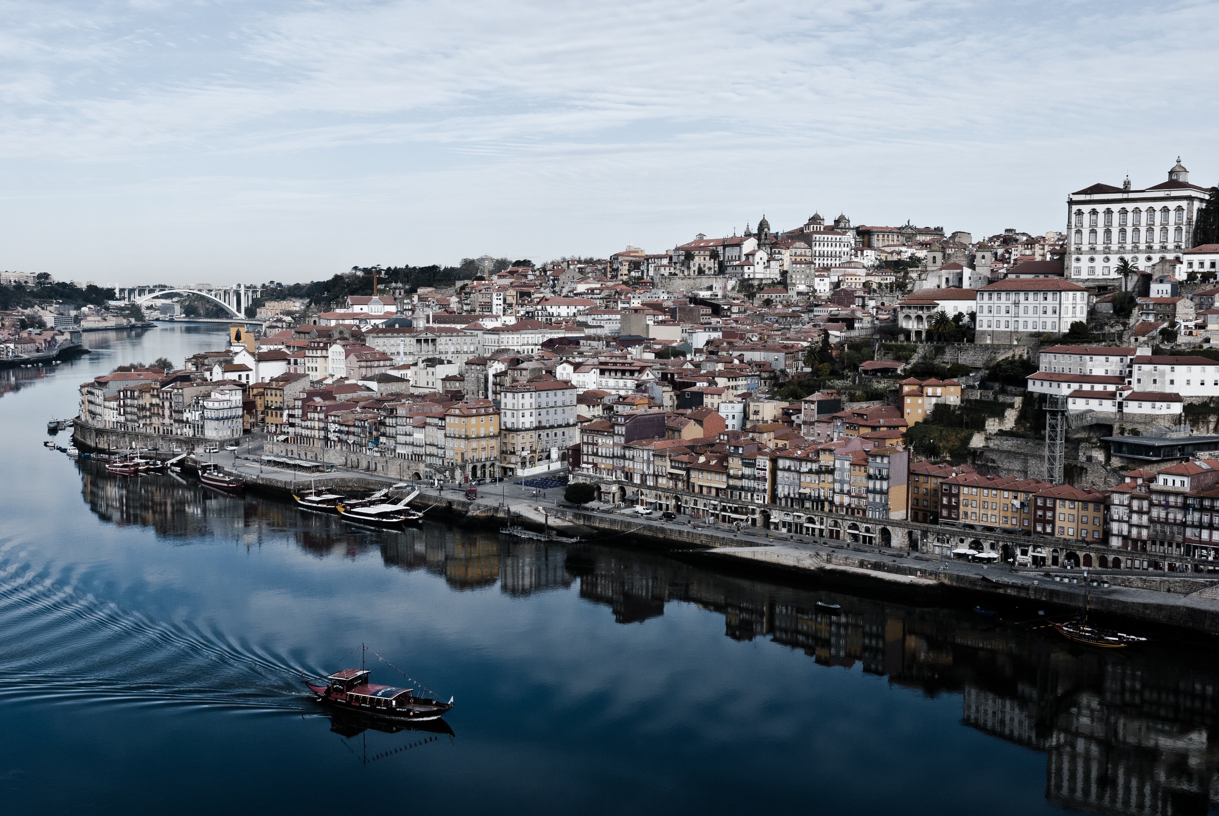 Téléchargez des papiers peints mobile Port, Bâtiments, Le Portugal, Rive, Banque, Villes, Portugal gratuitement.