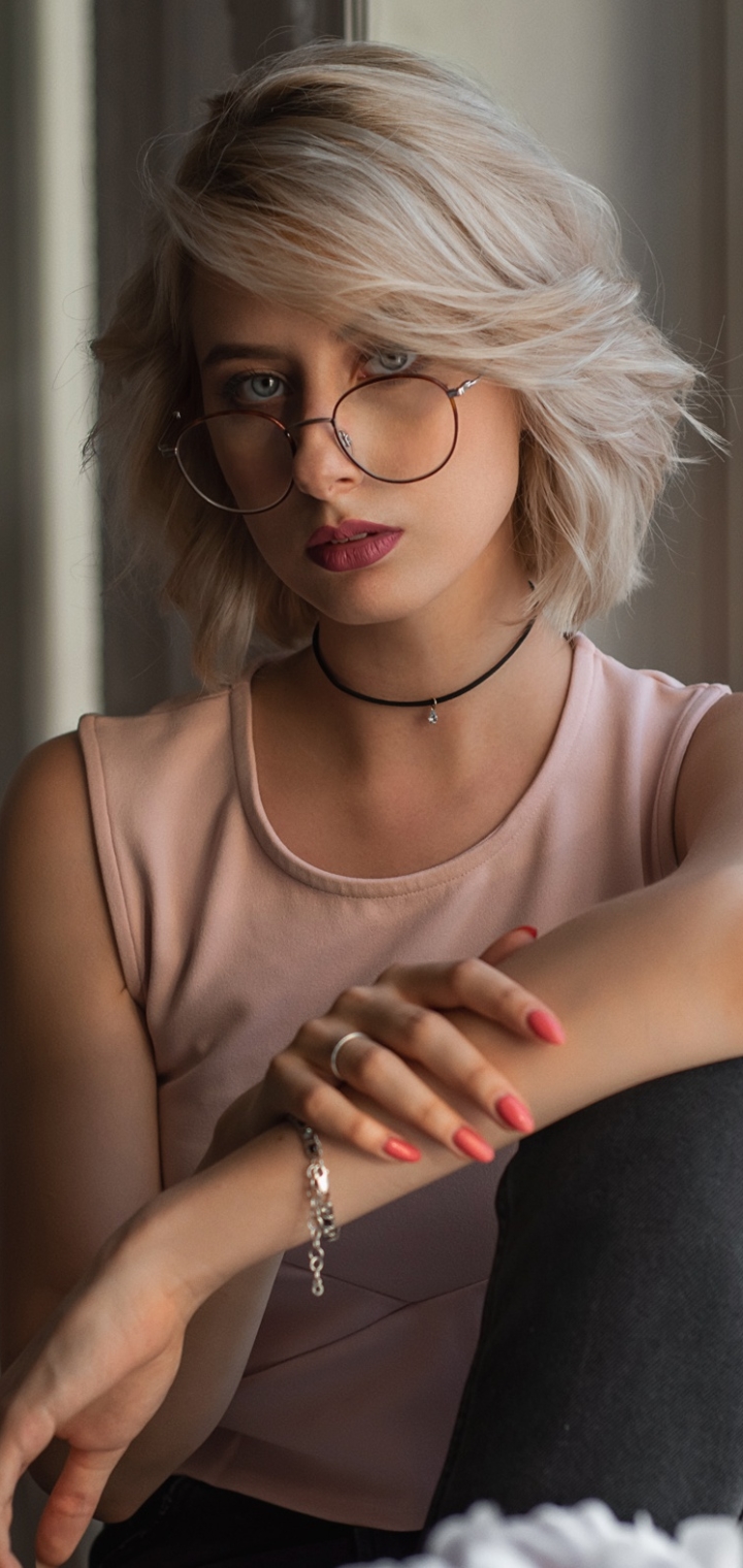 Download mobile wallpaper Blonde, Glasses, Model, Women, Short Hair for free.