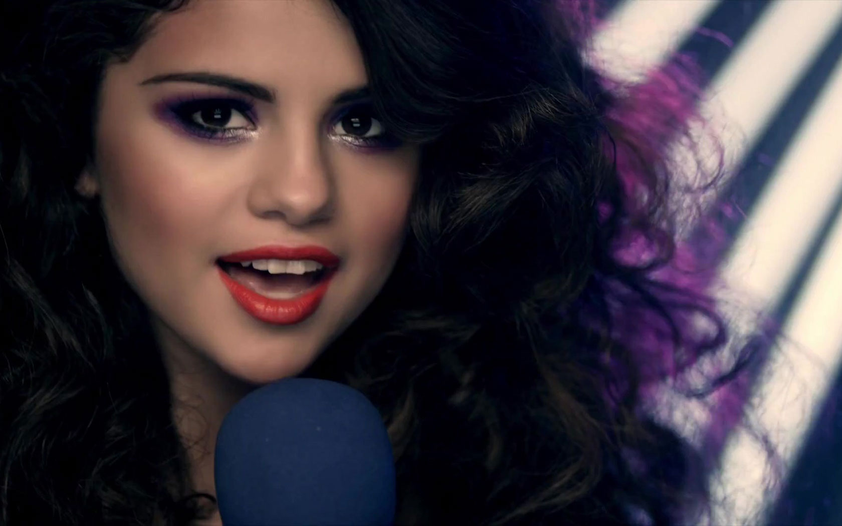 Download mobile wallpaper Music, Selena Gomez for free.