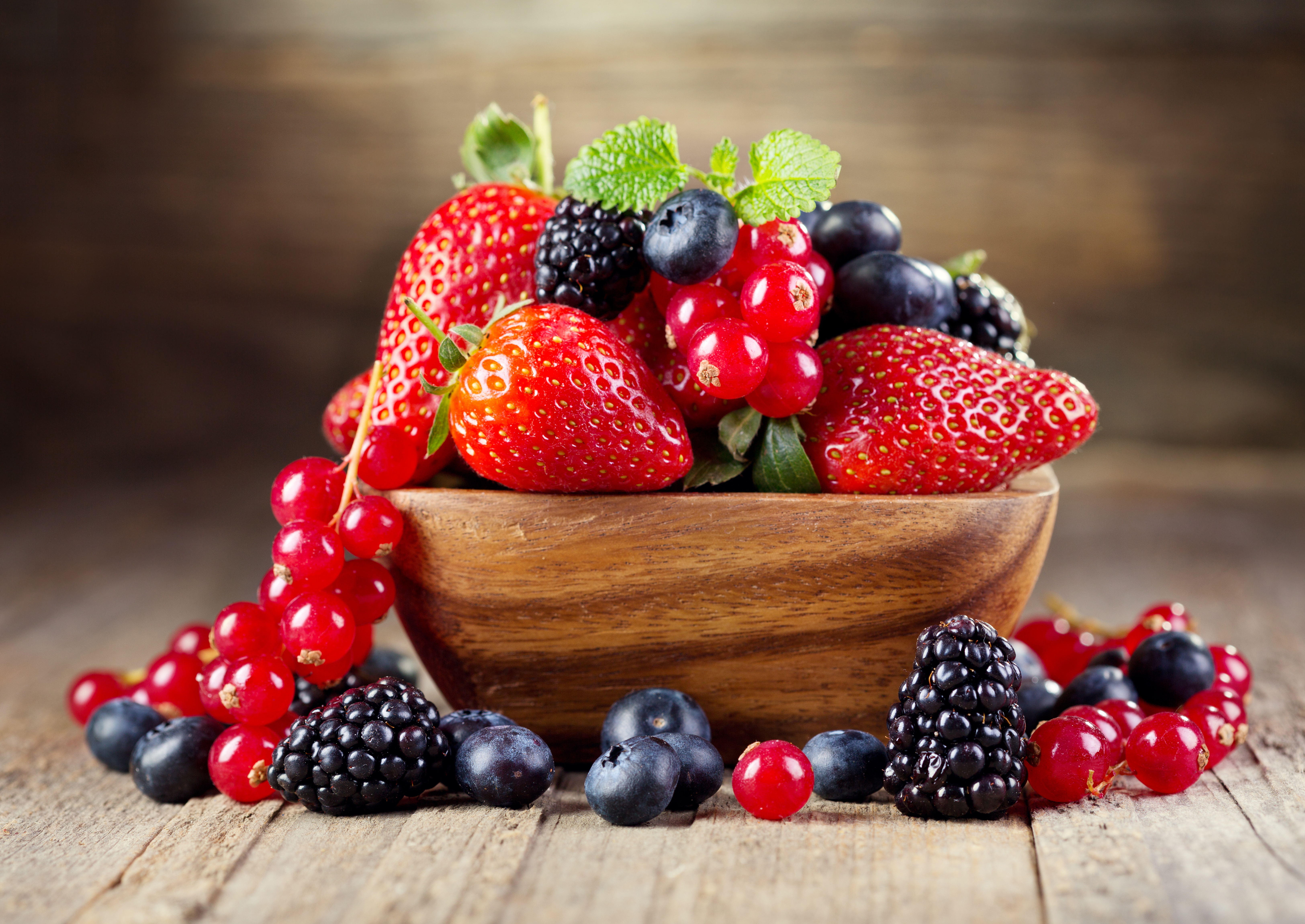 Download mobile wallpaper Food, Strawberry, Blueberry, Blackberry, Berry, Fruit, Currants for free.