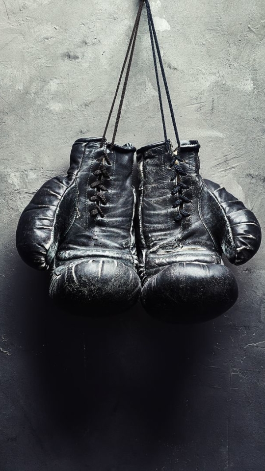Download mobile wallpaper Sports, Boxing, Glove for free.