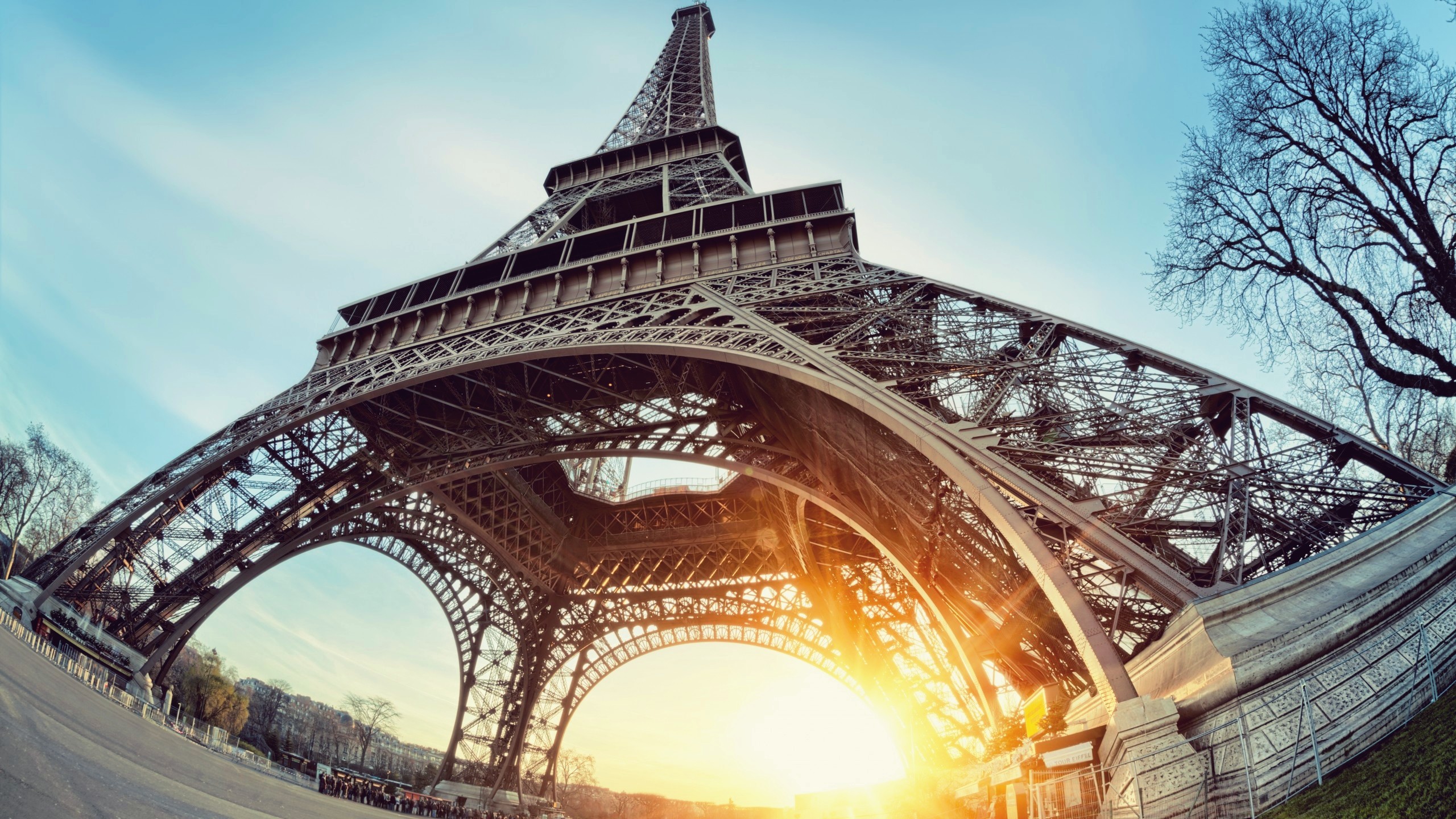Free download wallpaper Eiffel Tower, Monuments, Man Made on your PC desktop