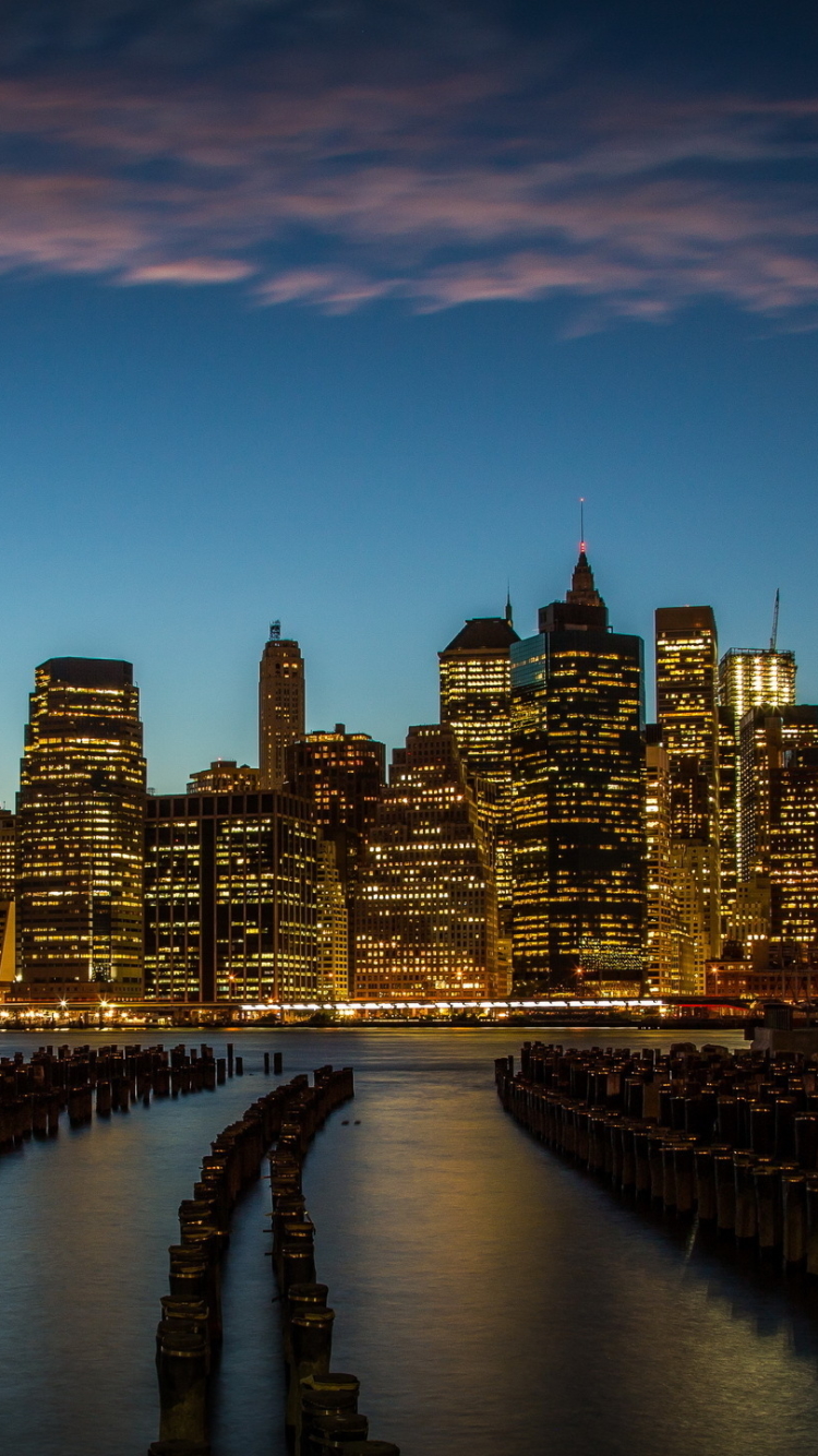 Descarga gratuita de fondo de pantalla para móvil de Ciudades, Noche, Arquitectura, Edificio, Luz, Paisaje Urbano, Manhattan, Hecho Por El Hombre.