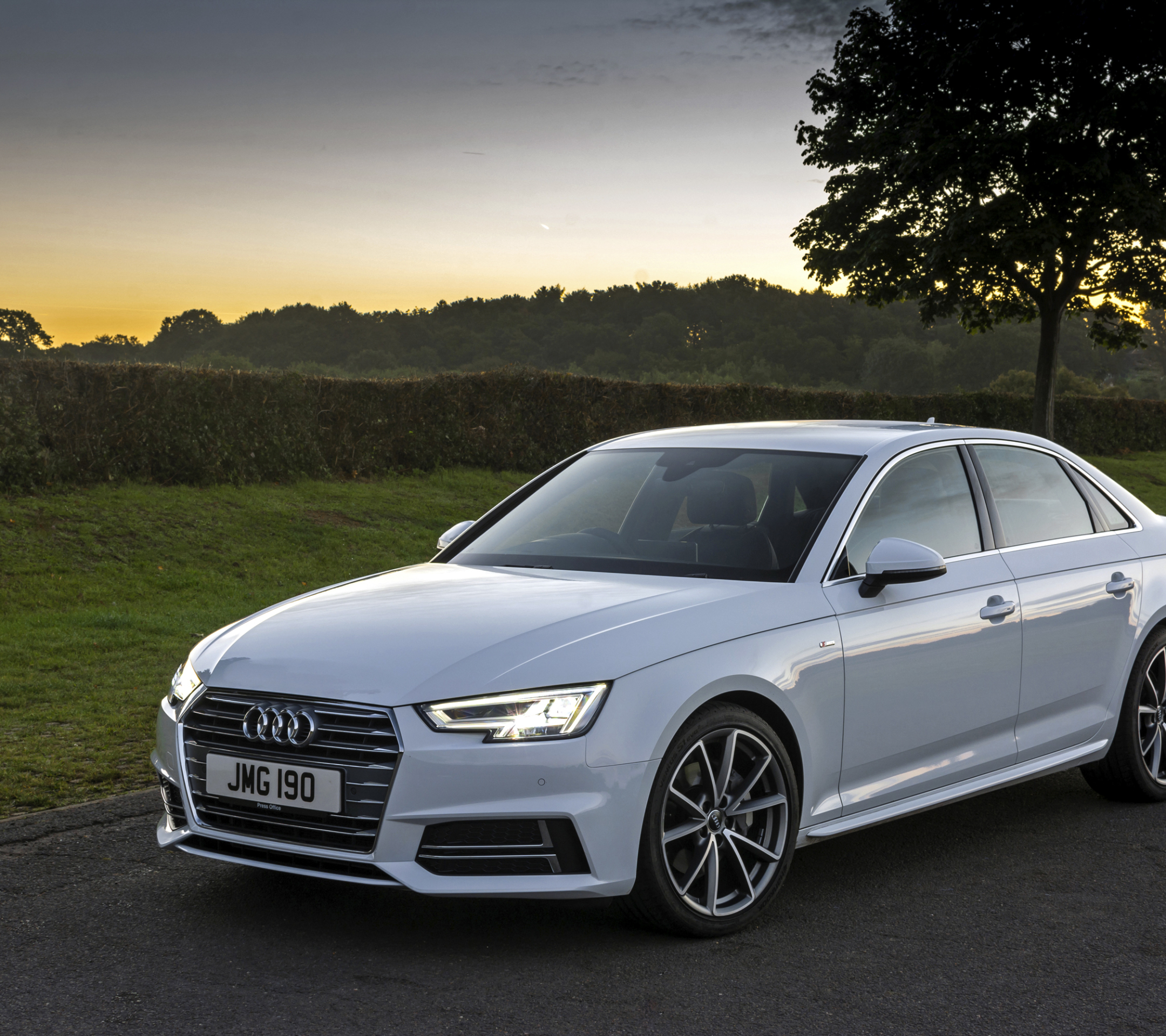 Download mobile wallpaper Audi, Car, Audi A4, Vehicle, Vehicles, White Car for free.