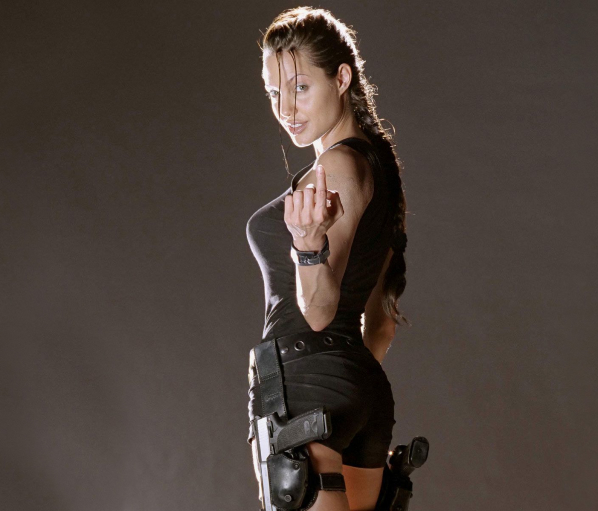 Descarga gratuita de fondo de pantalla para móvil de Angelina Jolie, Lara Croft: Tomb Raider, Tomb Raider, Películas.