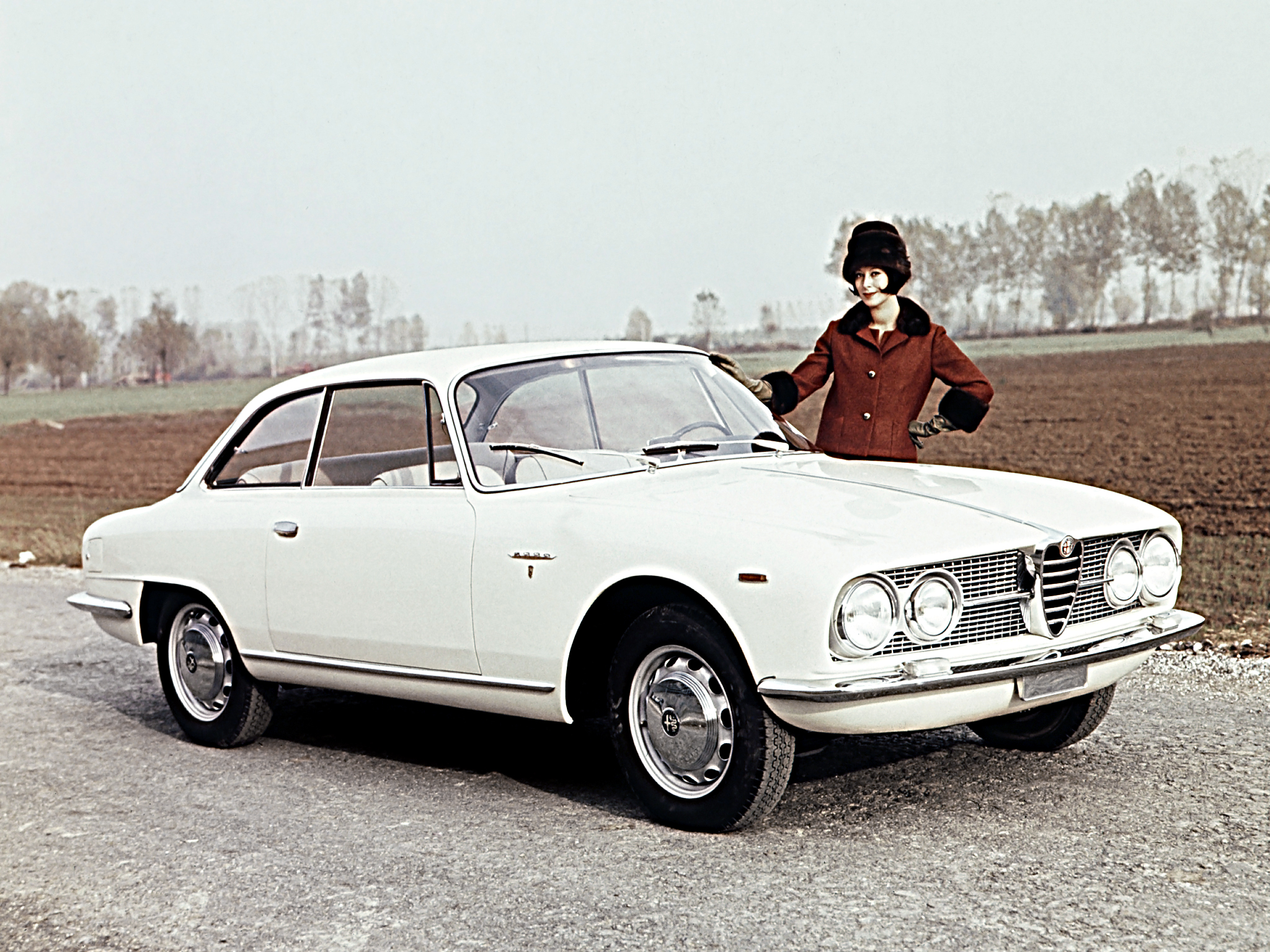Meilleurs fonds d'écran Alfa Romeo 2600 Sprint pour l'écran du téléphone