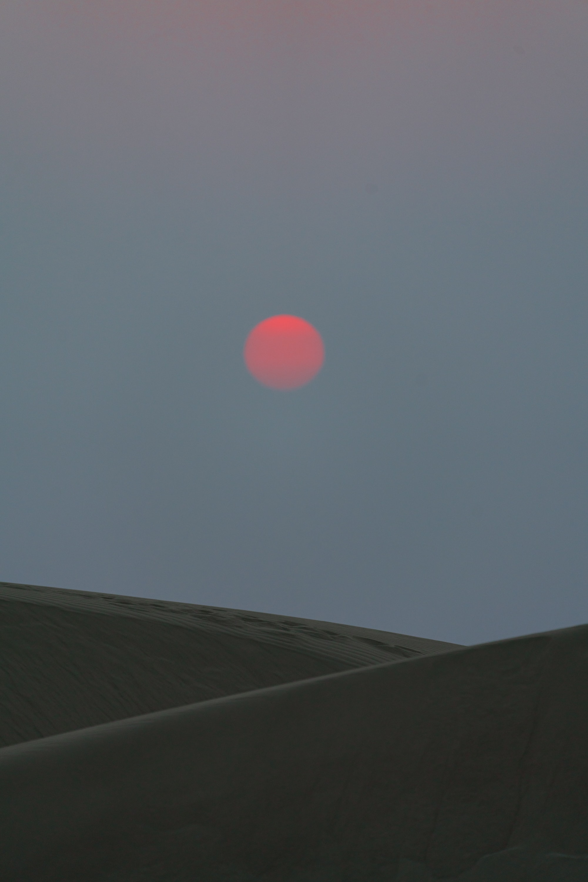 Handy-Wallpaper Sun, Abend, Sunset, Wüste, Natur kostenlos herunterladen.