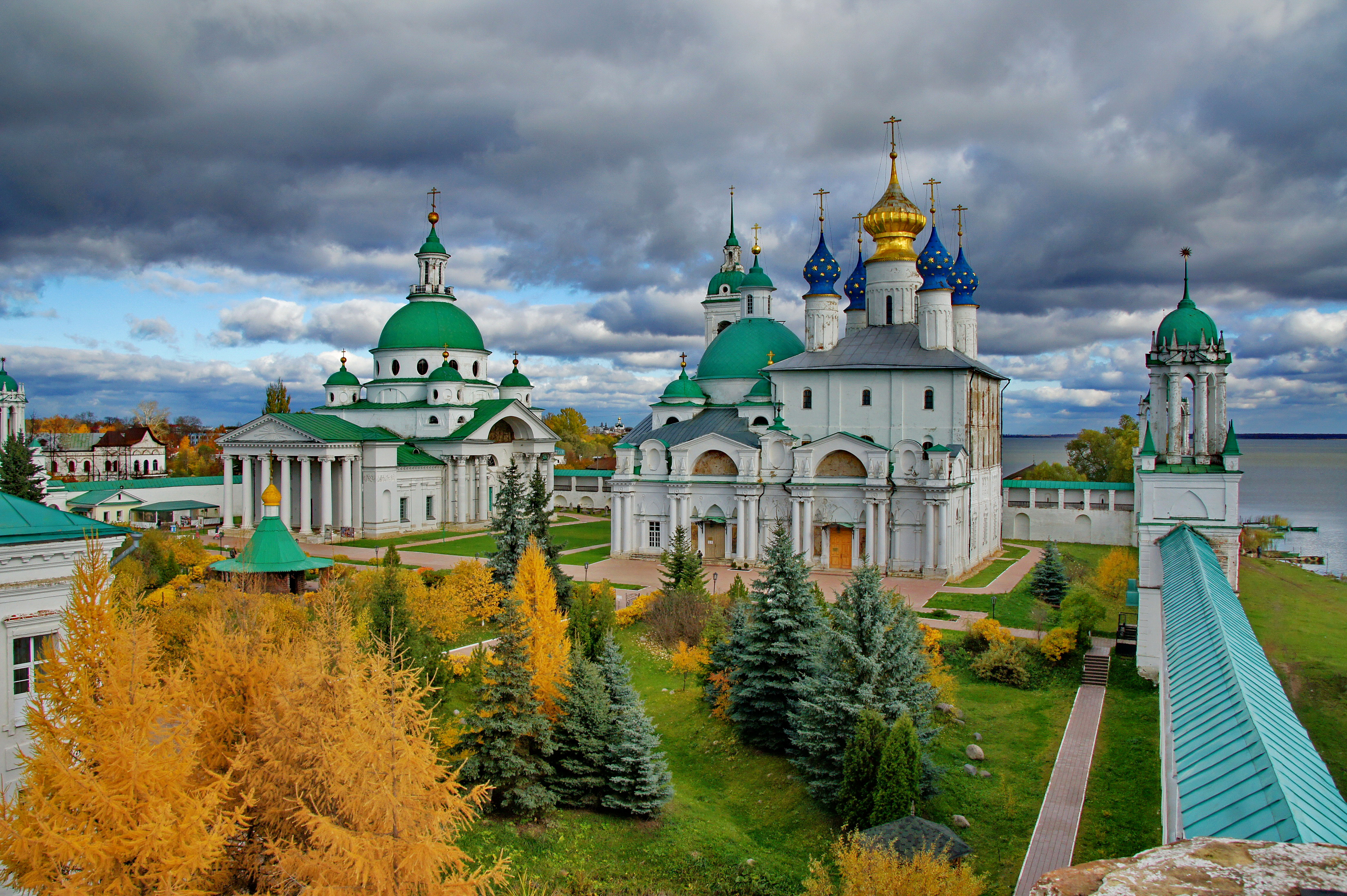 Download mobile wallpaper Tree, Russia, Church, Cathedral, Dome, Churches, Man Made, Religious for free.