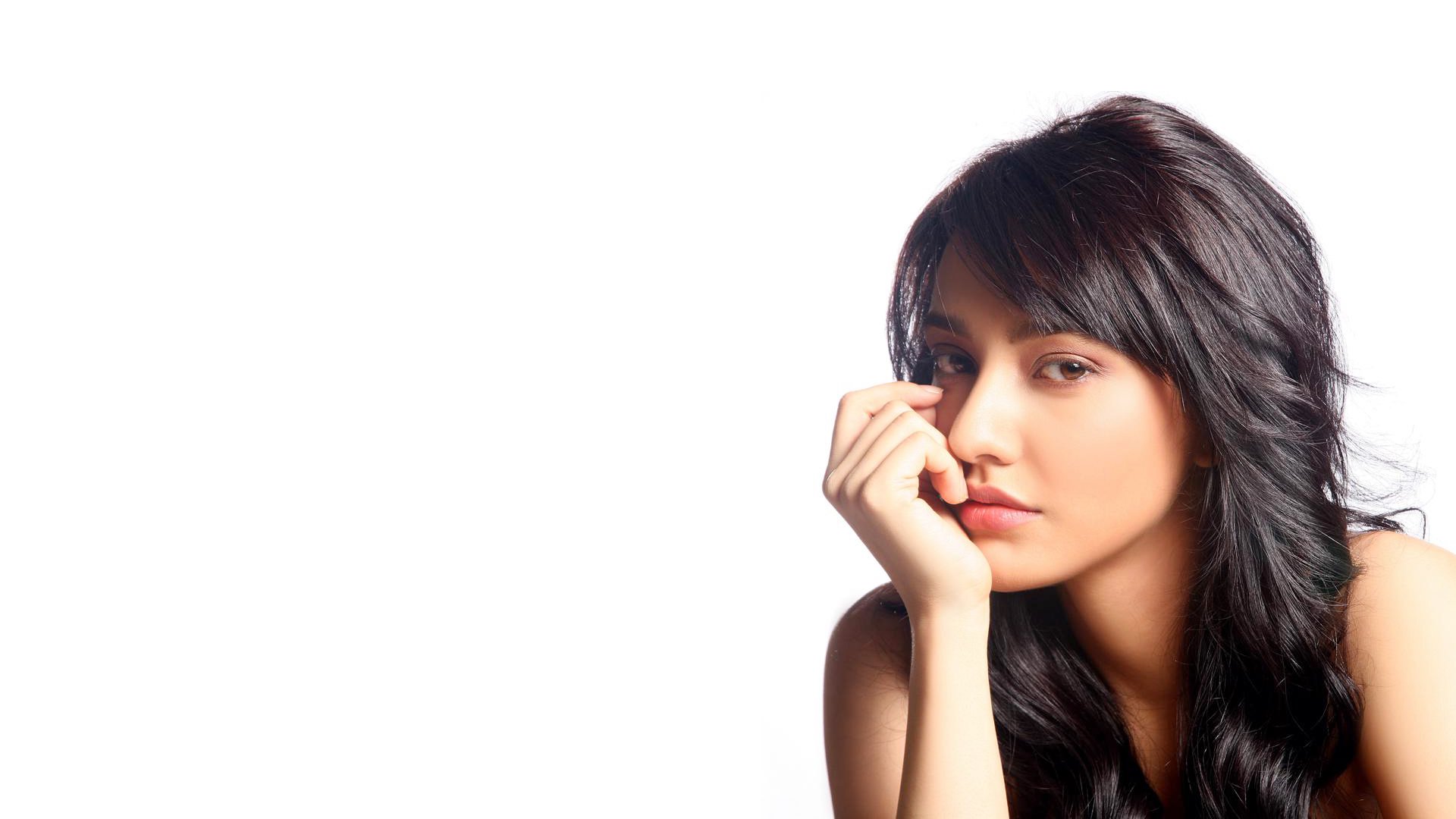 Download mobile wallpaper Face, Celebrity, Bollywood, Neha Sharma for free.