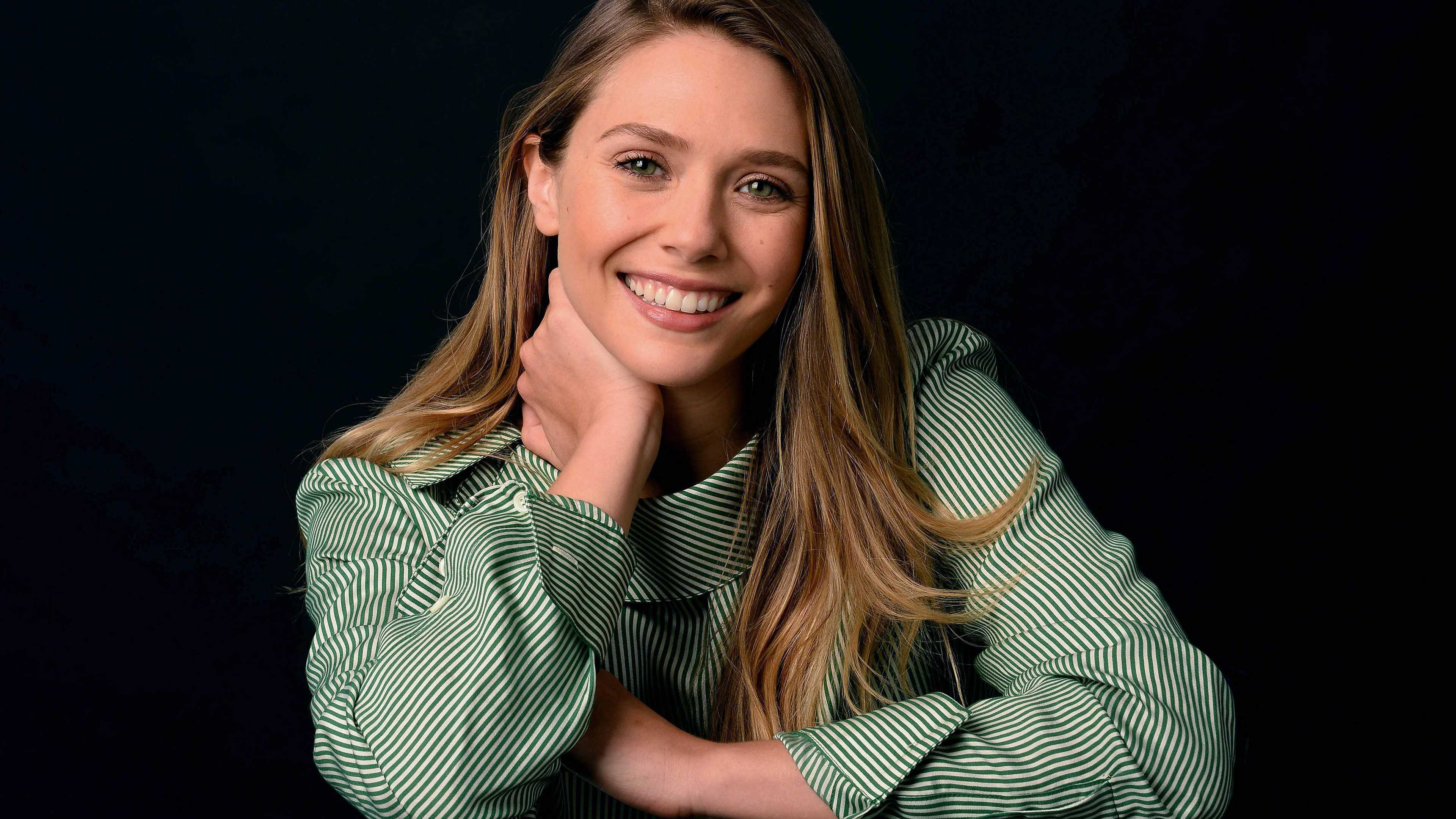 Download mobile wallpaper Smile, American, Celebrity, Actress, Elizabeth Olsen for free.