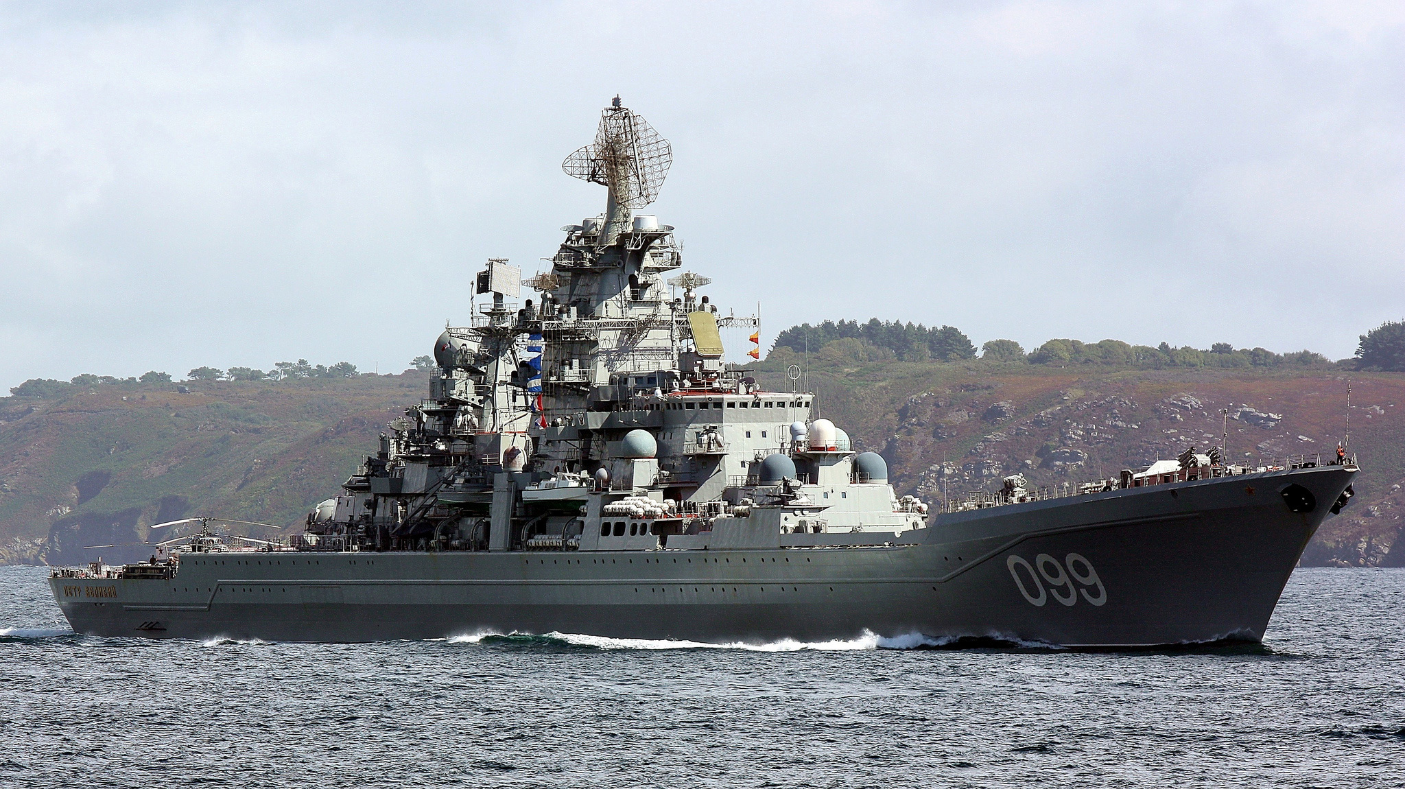 397370 télécharger le fond d'écran militaire, croiseur de bataille russe pyotr velikiy, croiseur de guerre, navire de guerre, navires de guerre - économiseurs d'écran et images gratuitement