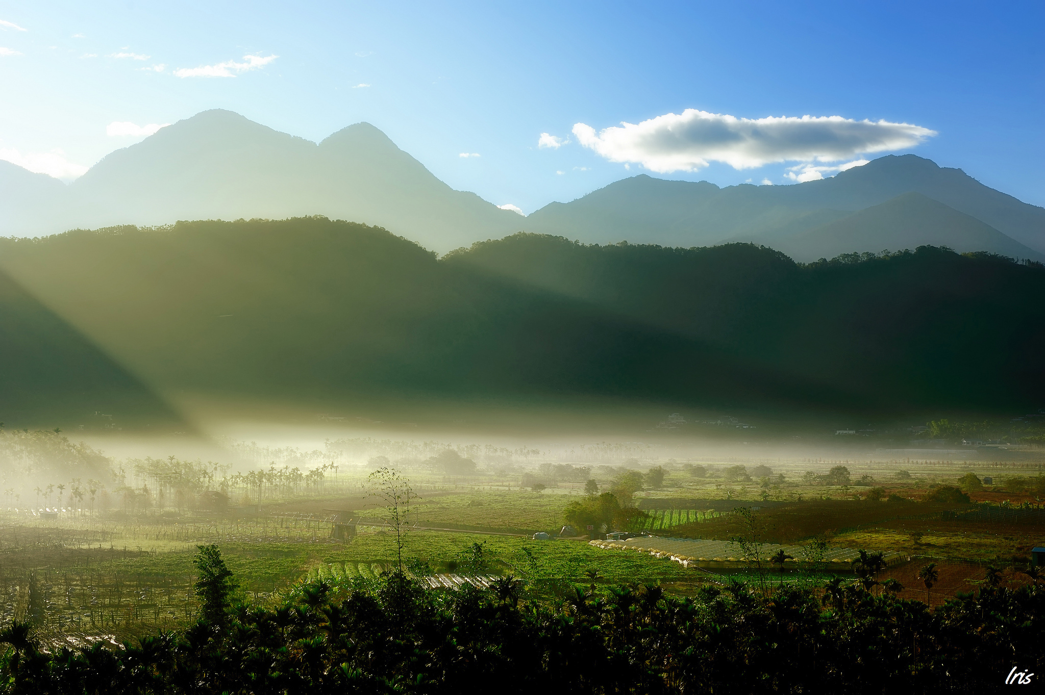 Free download wallpaper Mountains, Mountain, Earth on your PC desktop