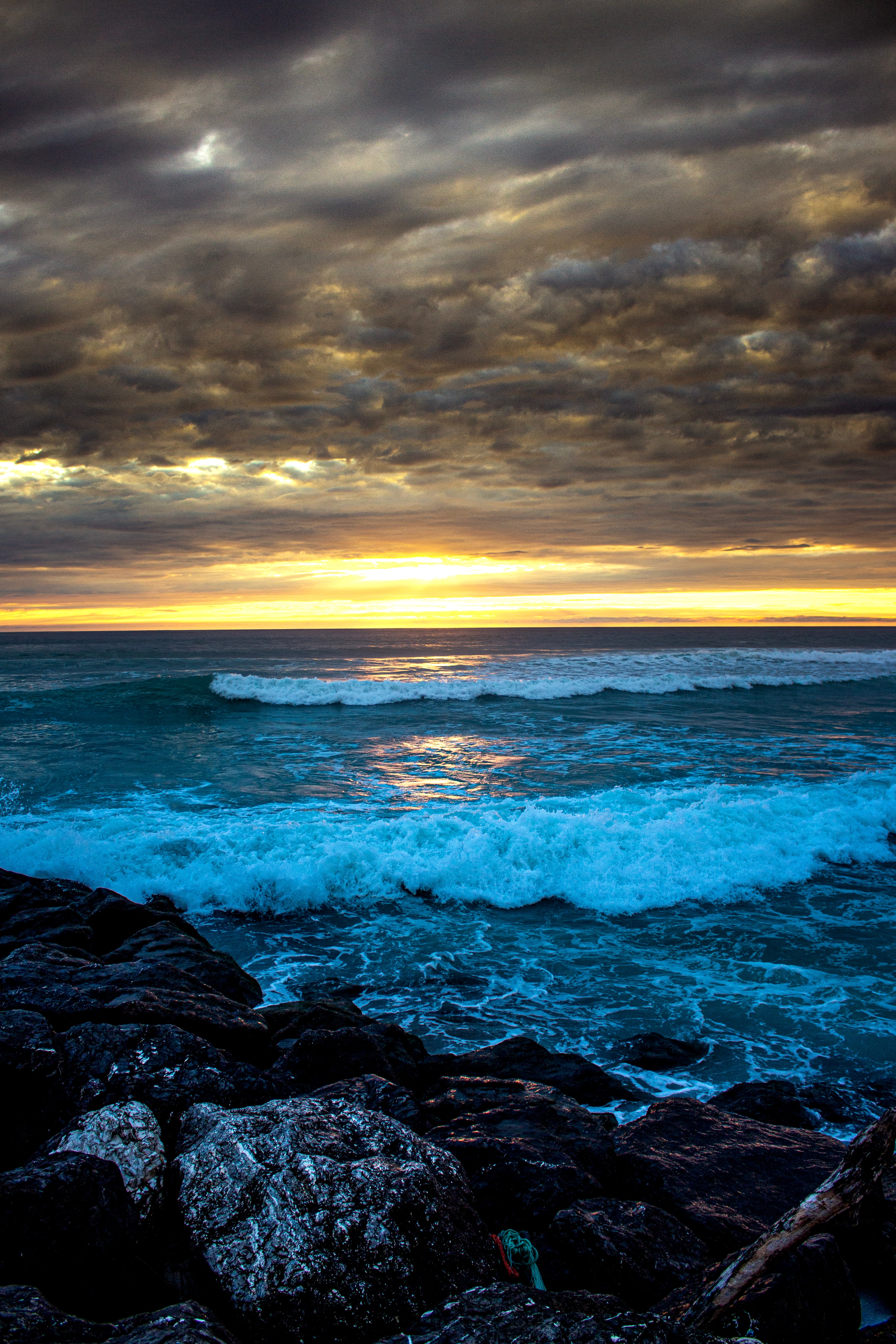 Free download wallpaper Sunset, Rocks, Horizon, Nature, Sea on your PC desktop