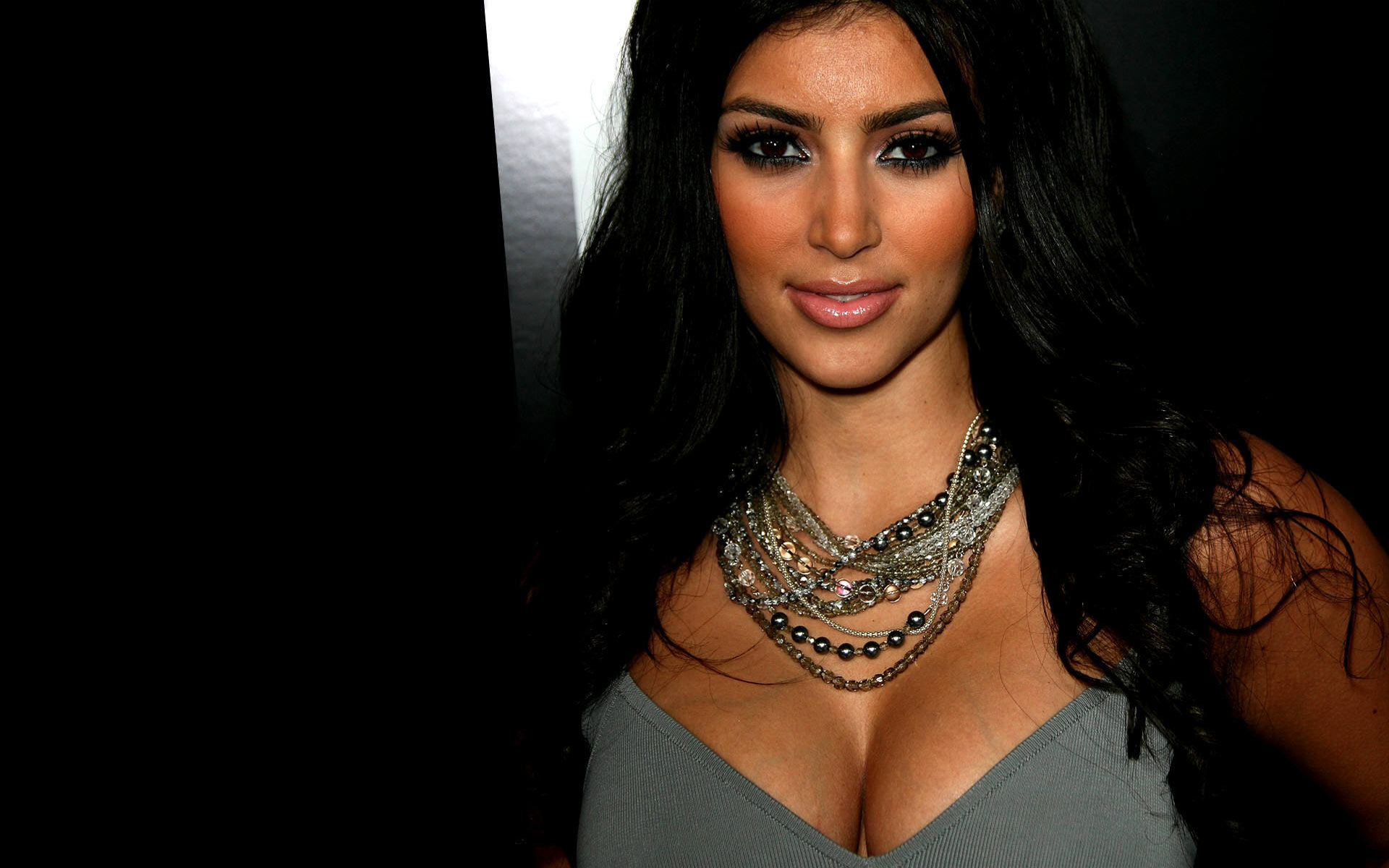 629673 Hintergrundbild herunterladen berühmtheiten, kim kardashian - Bildschirmschoner und Bilder kostenlos