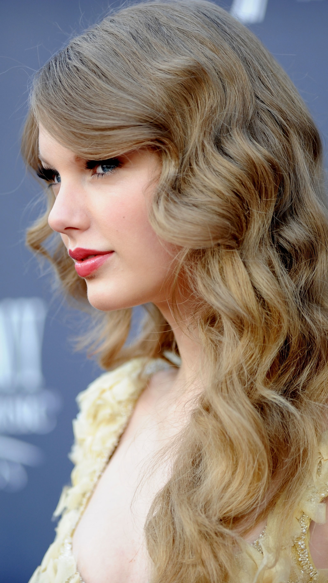 Download mobile wallpaper Music, Singer, Blonde, American, Taylor Swift for free.