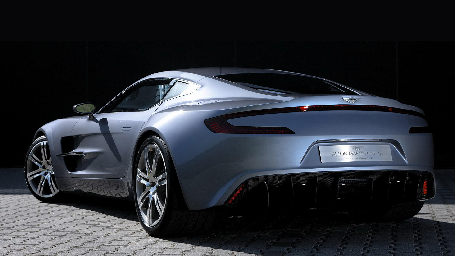 Descarga gratis la imagen Aston Martin, Coche, Aston Martin Uno 77, Vehículos, Coupé en el escritorio de tu PC