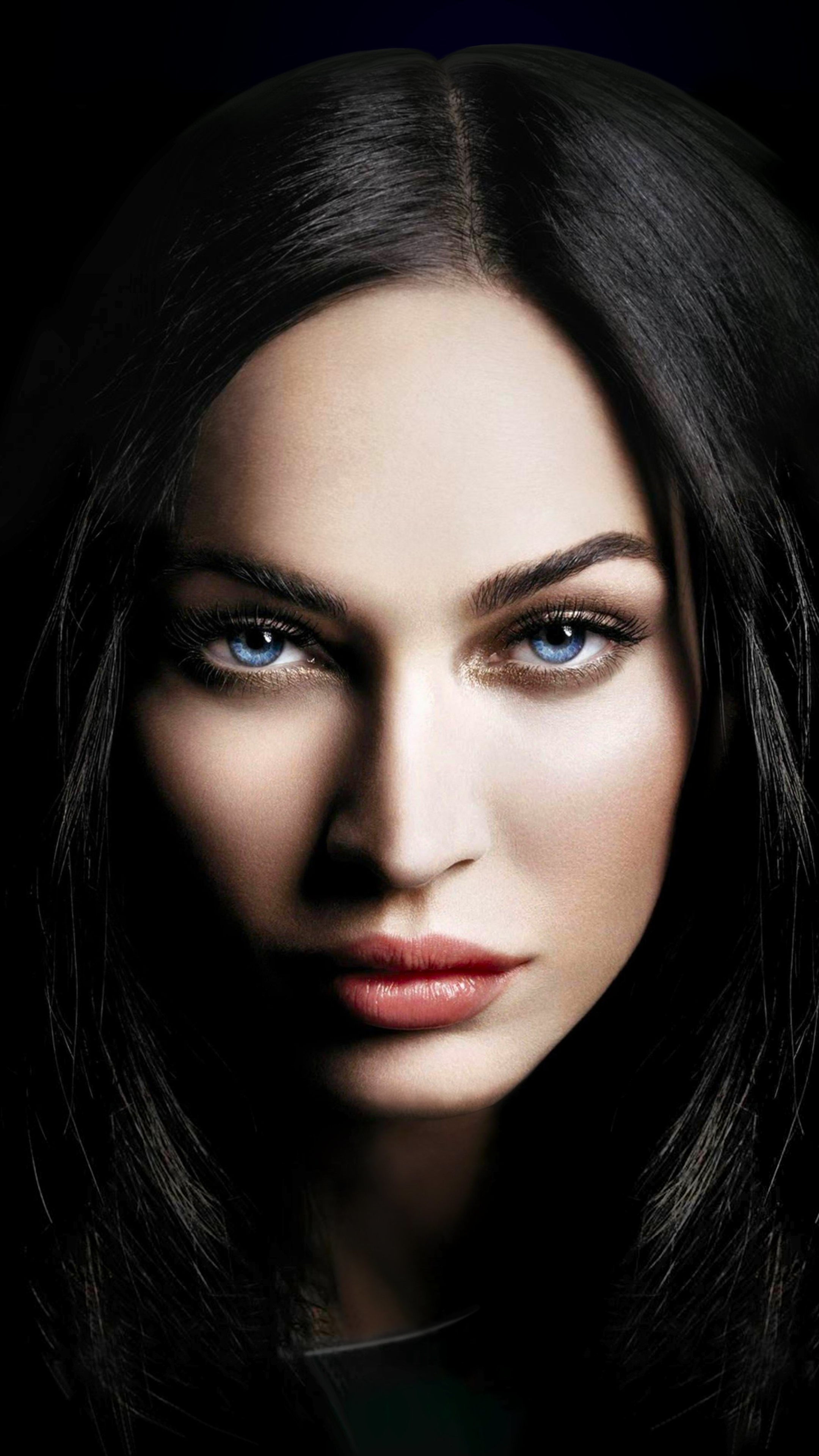 Download mobile wallpaper Megan Fox, Face, Model, Celebrity for free.