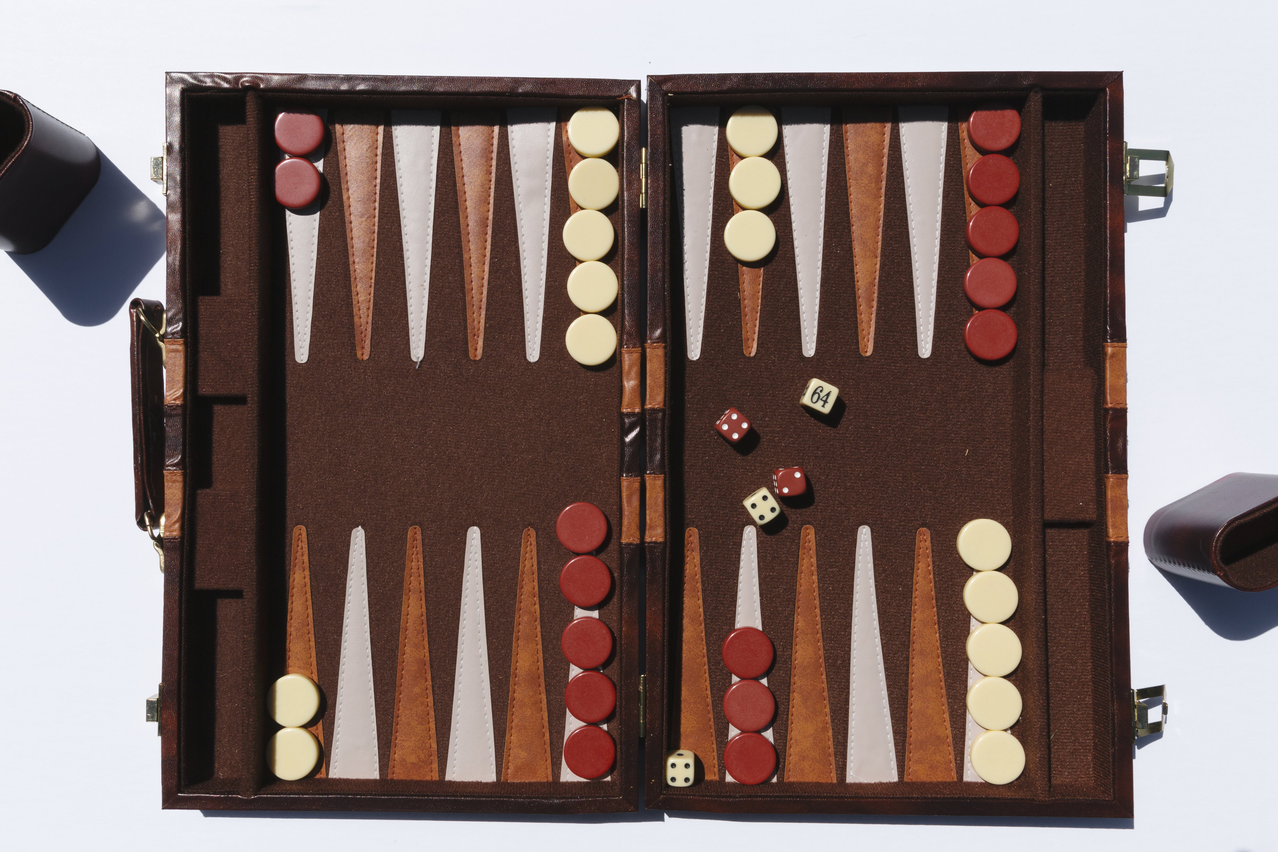 Handy-Wallpaper Spiel, Backgammon kostenlos herunterladen.