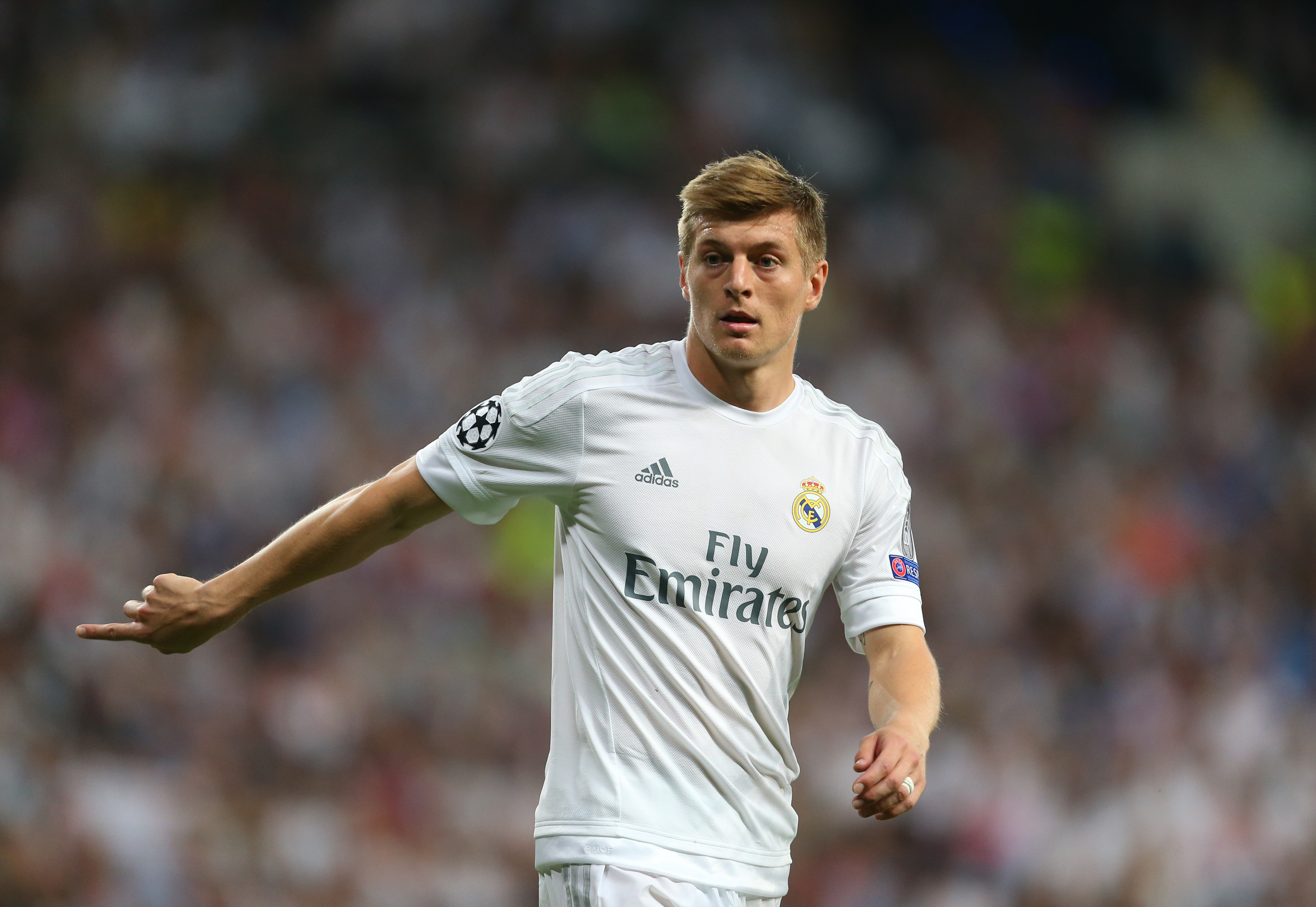 436433 baixar papel de parede esportes, toni kroos, alemão, futebol - protetores de tela e imagens gratuitamente