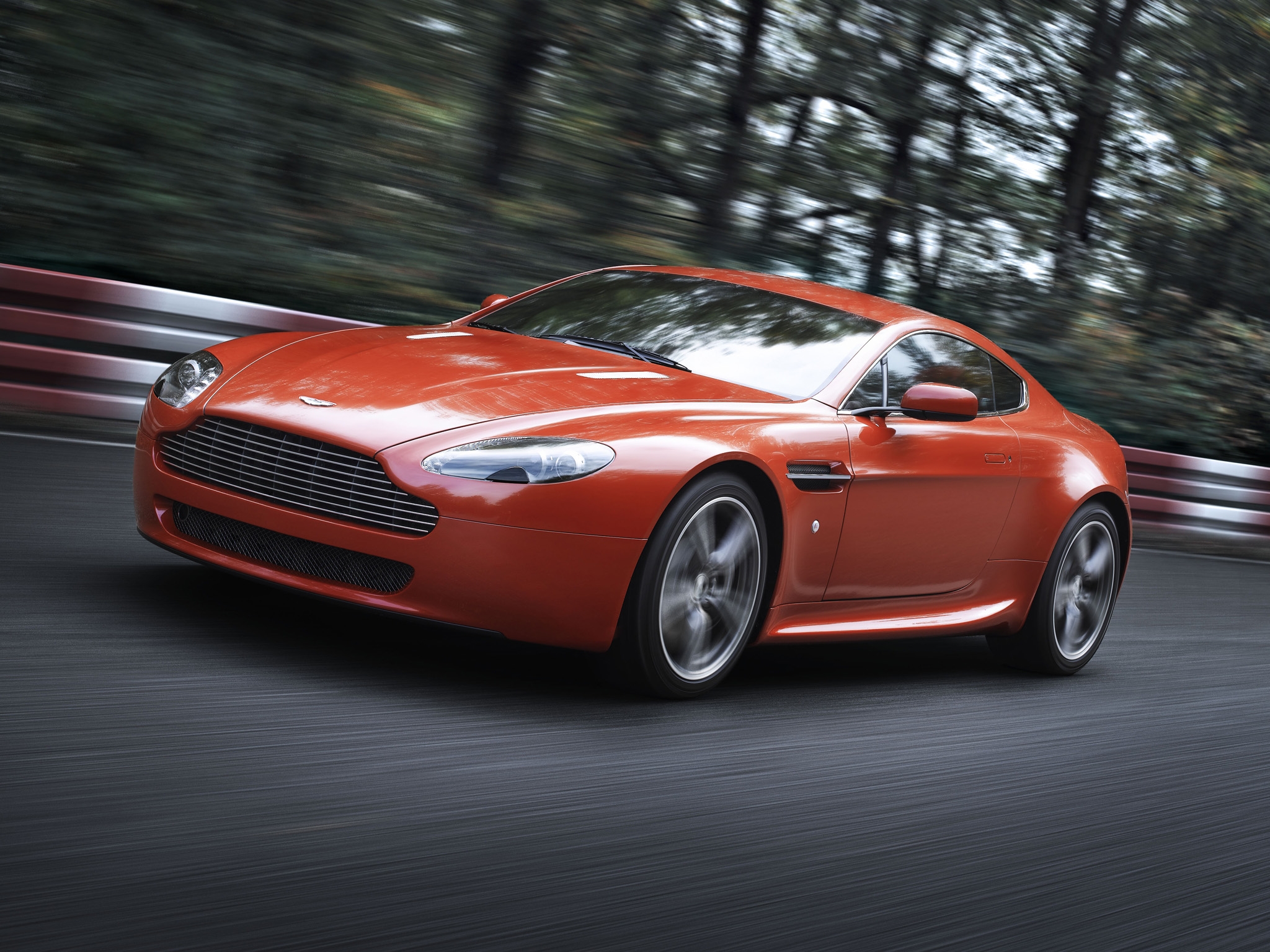 Laden Sie Aston Martin V8 Vorteil HD-Desktop-Hintergründe herunter