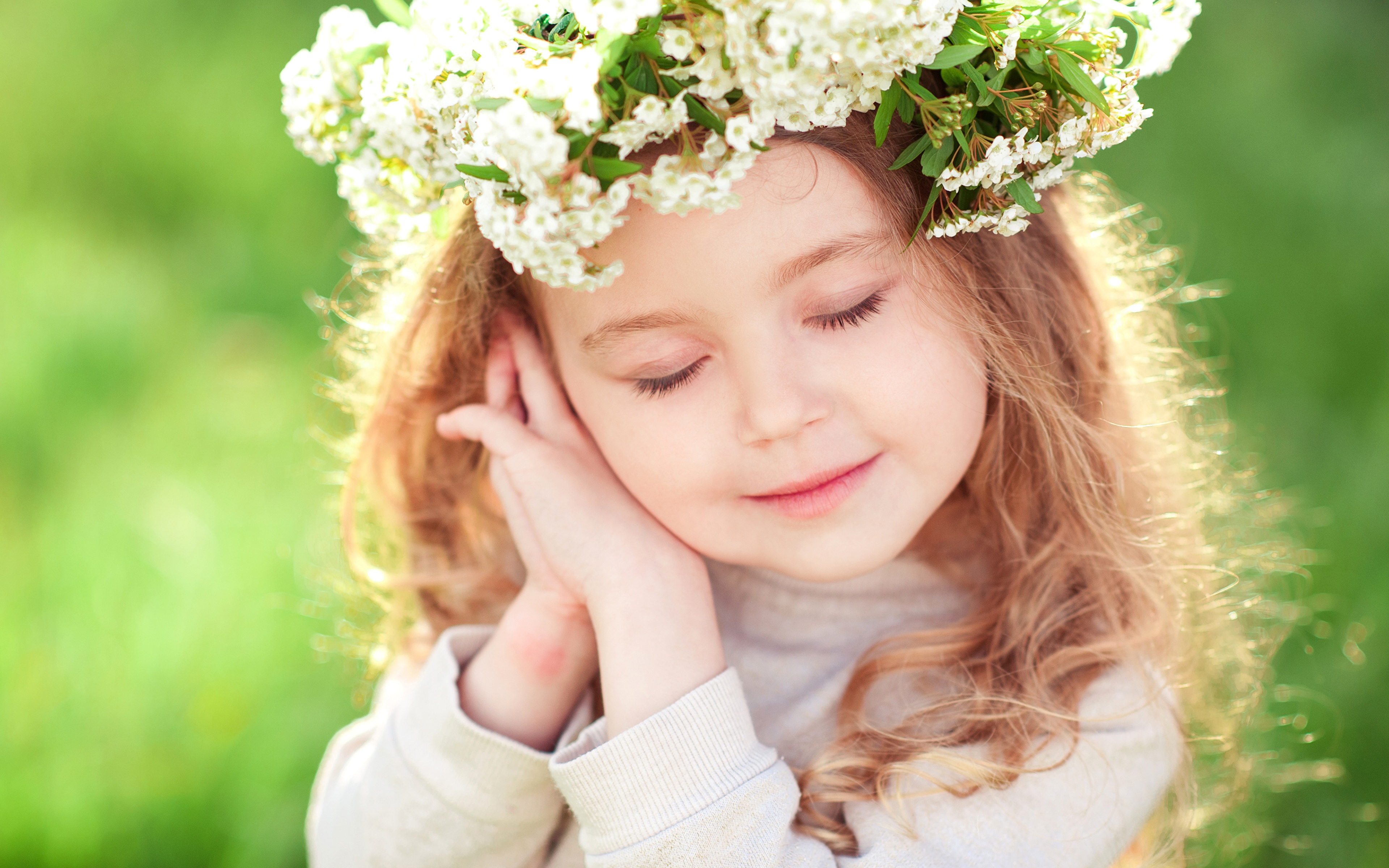 Free download wallpaper Mood, Child, Blonde, Wreath, Sunny, Photography, Little Girl on your PC desktop